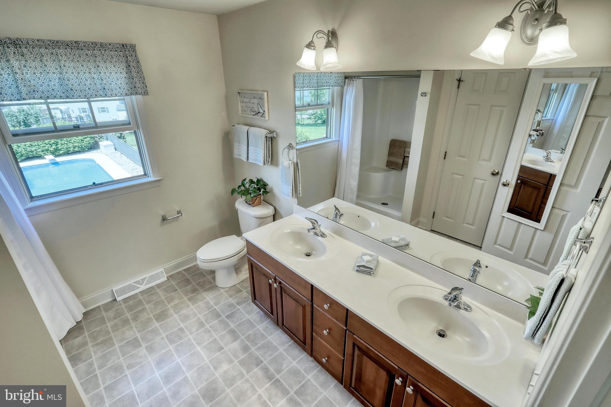 LEXINGTON ESTATES - Residential