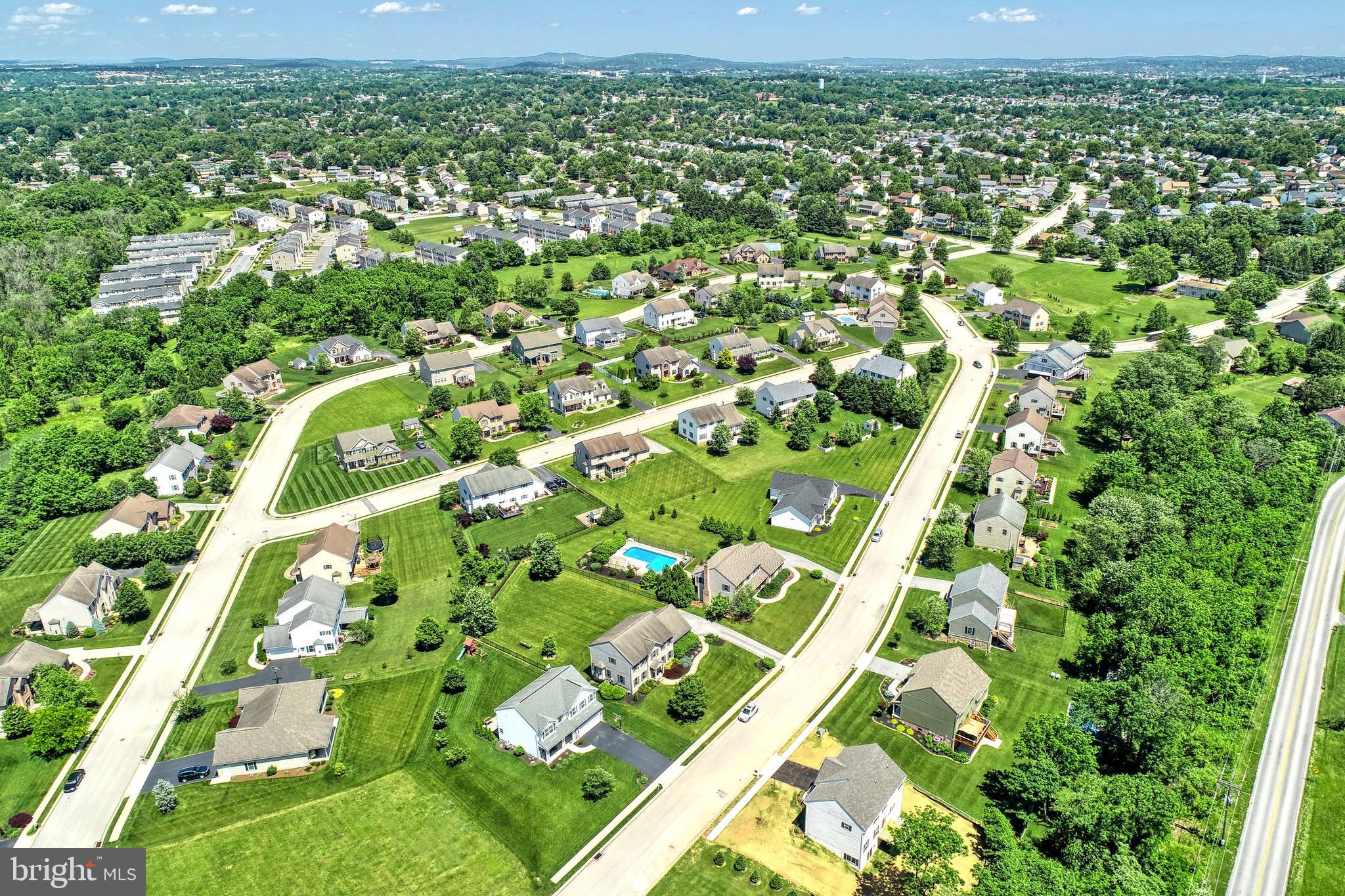 LEXINGTON ESTATES - Residential