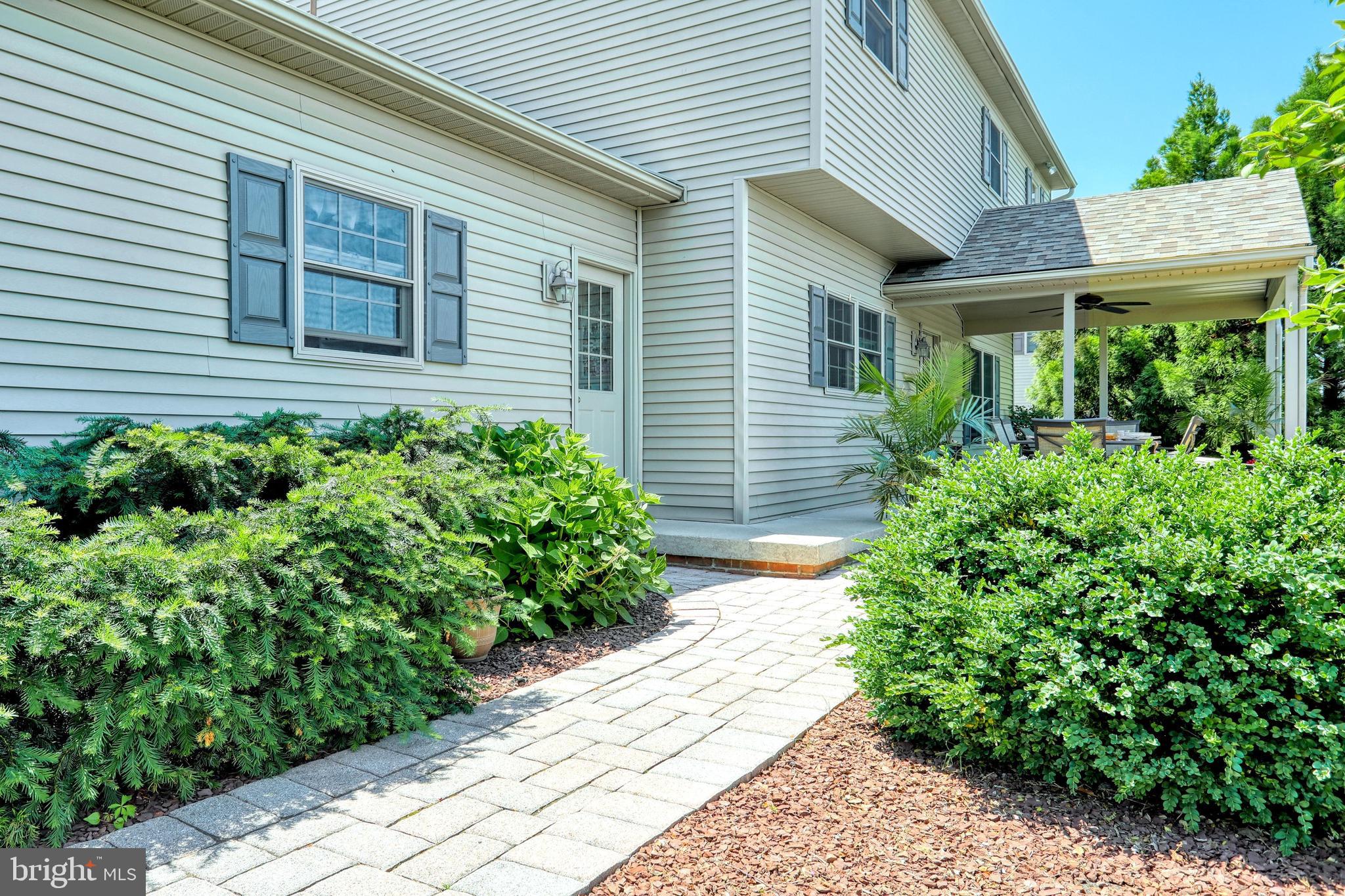 LEXINGTON ESTATES - Residential