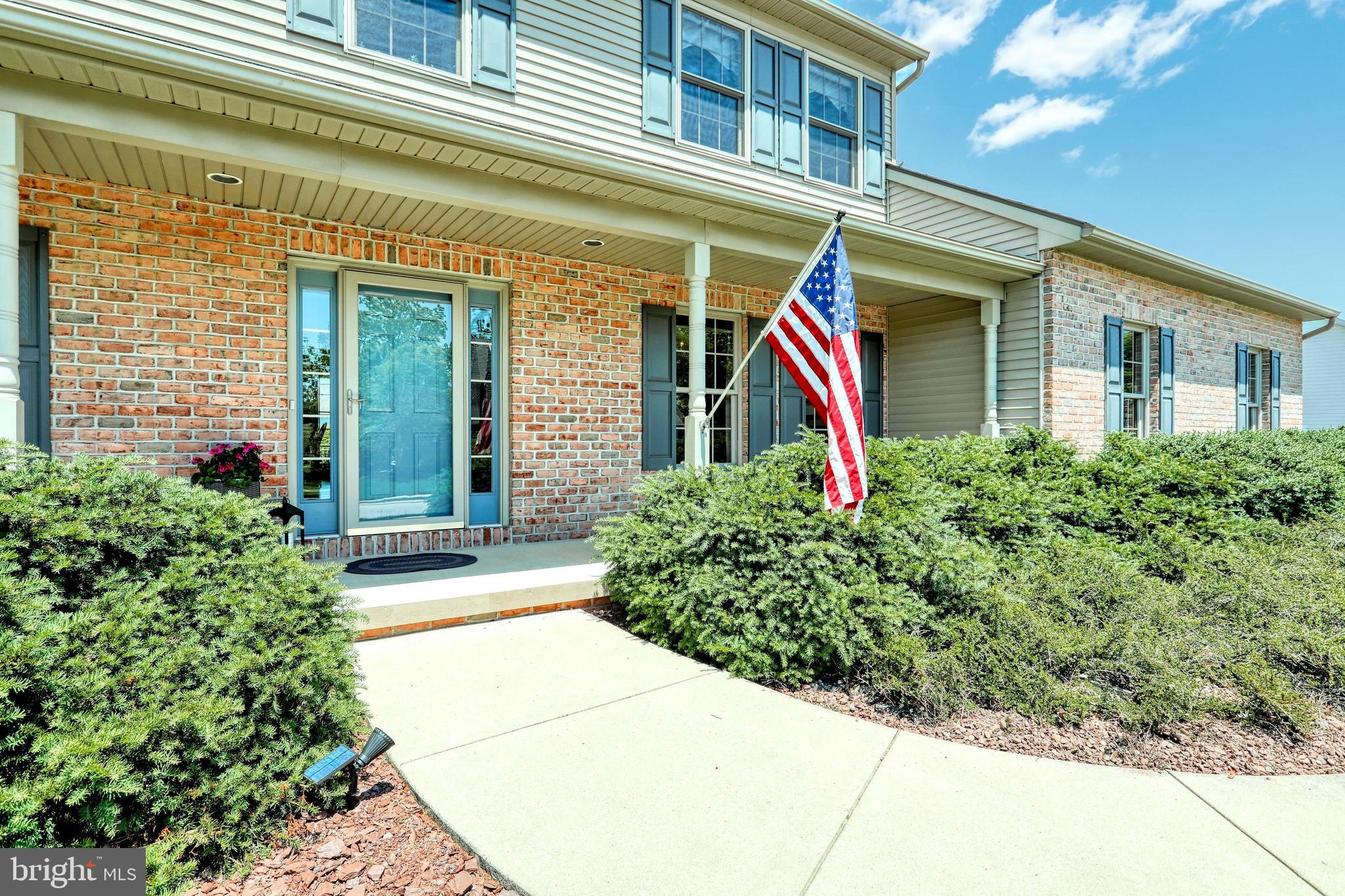 LEXINGTON ESTATES - Residential