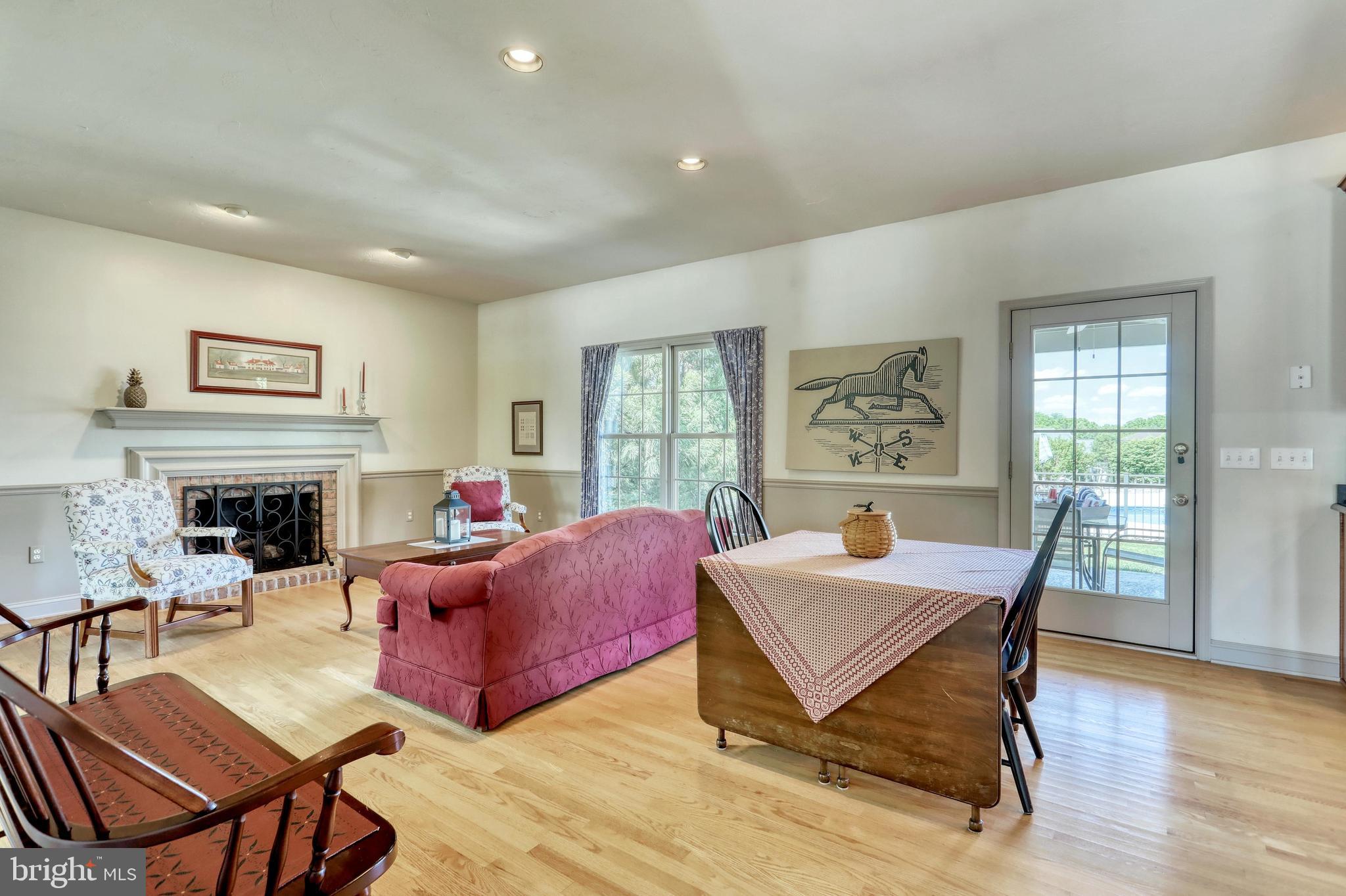 LEXINGTON ESTATES - Residential