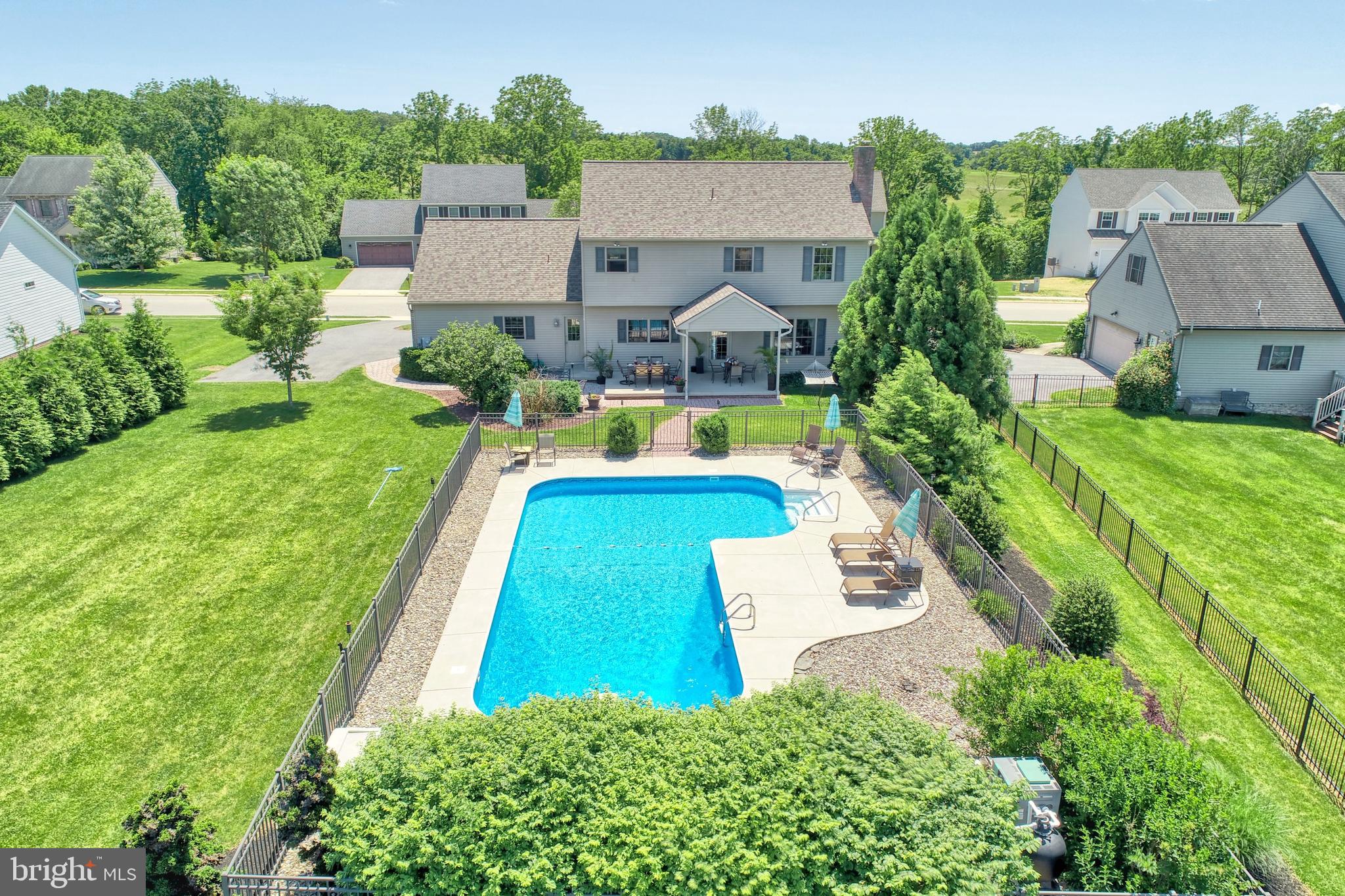 LEXINGTON ESTATES - Residential