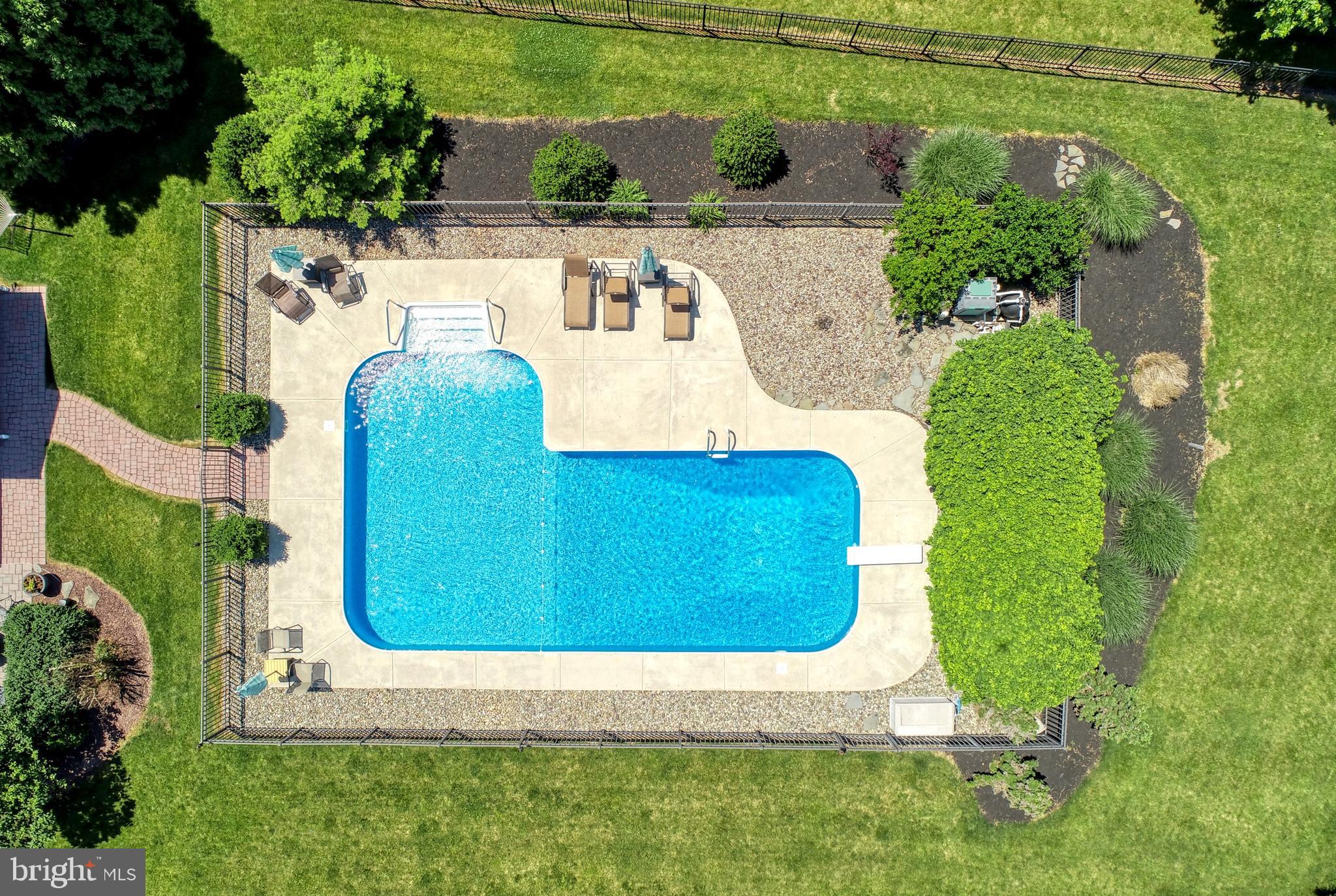 LEXINGTON ESTATES - Residential