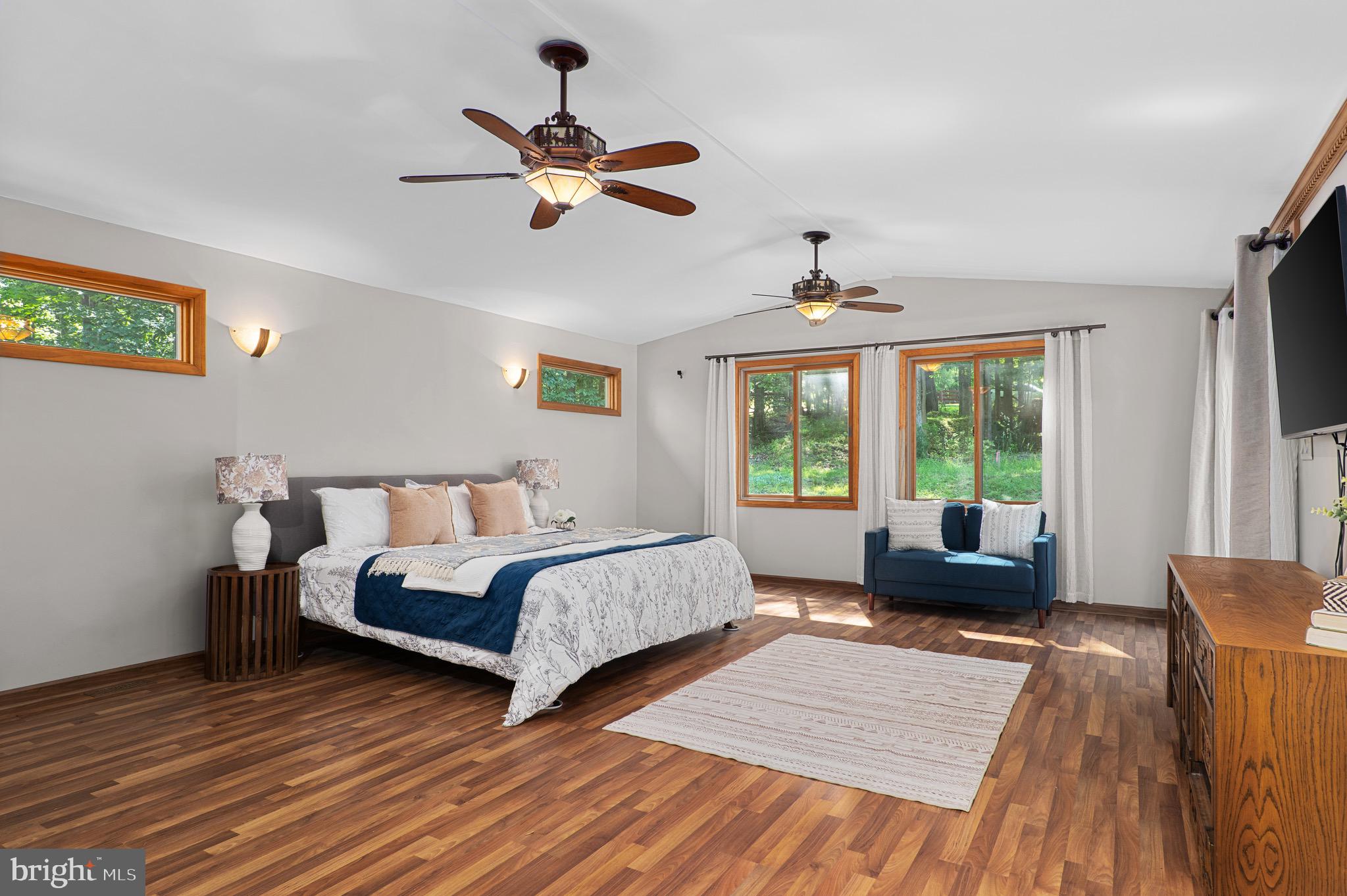 RIVER VIEW PARK - Residential