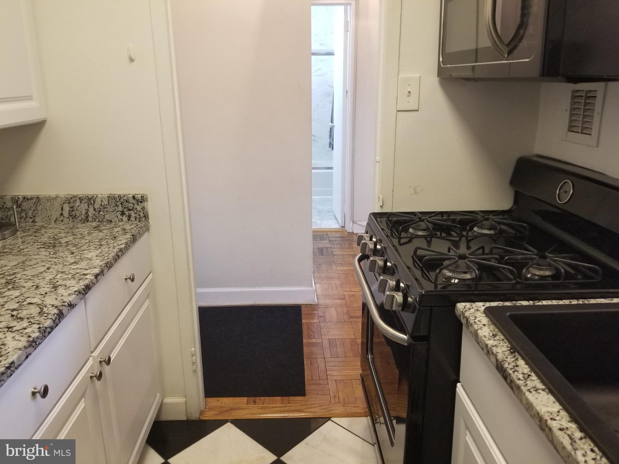 RIVER PLACE NORTH - Residential