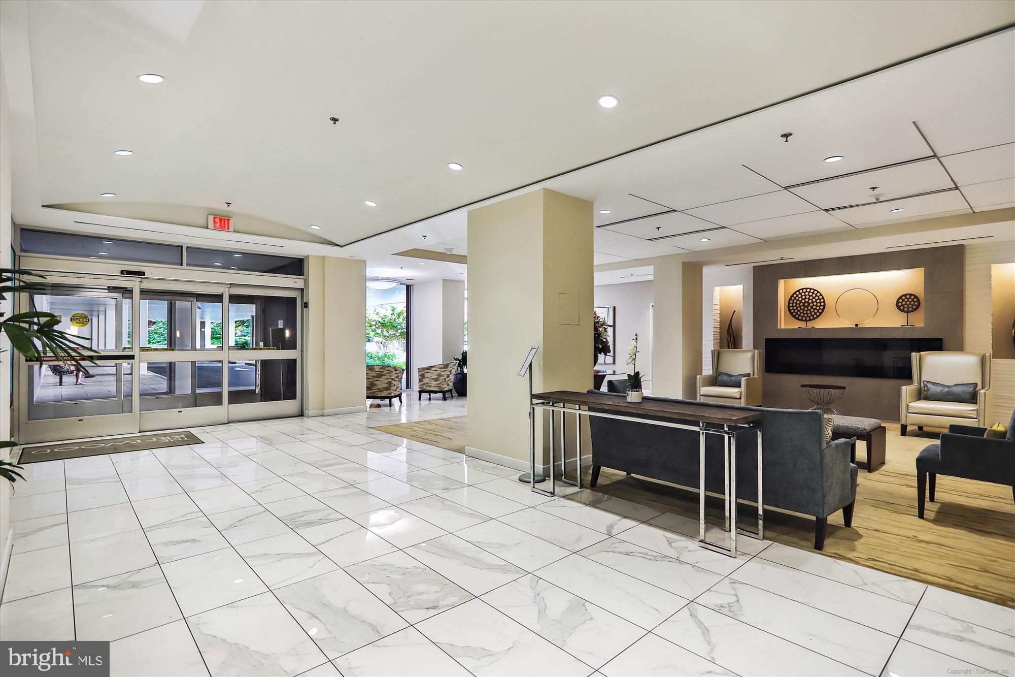 KENWOOD - Residential Lease