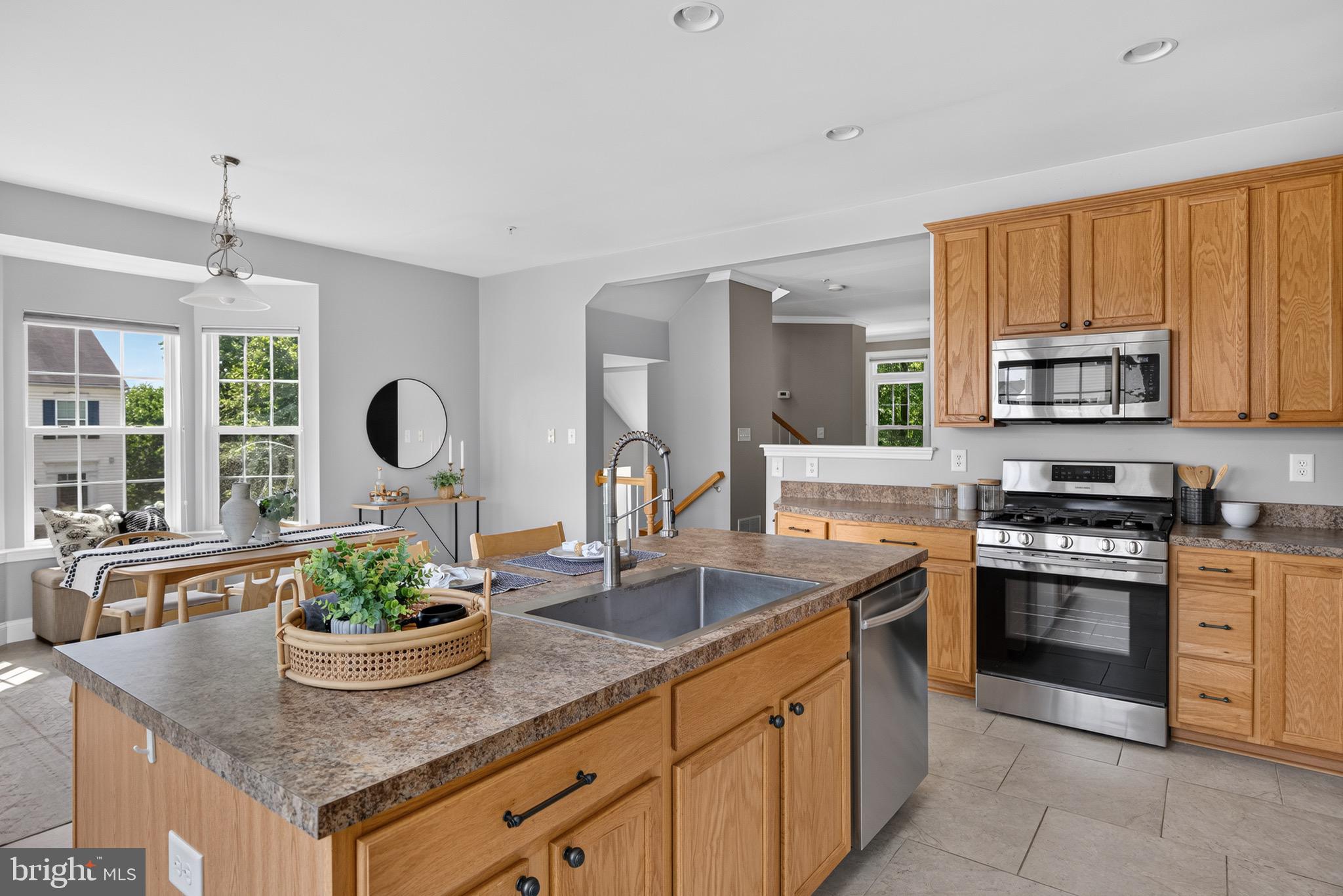 VILLAGES OF DORCHESTER - Residential