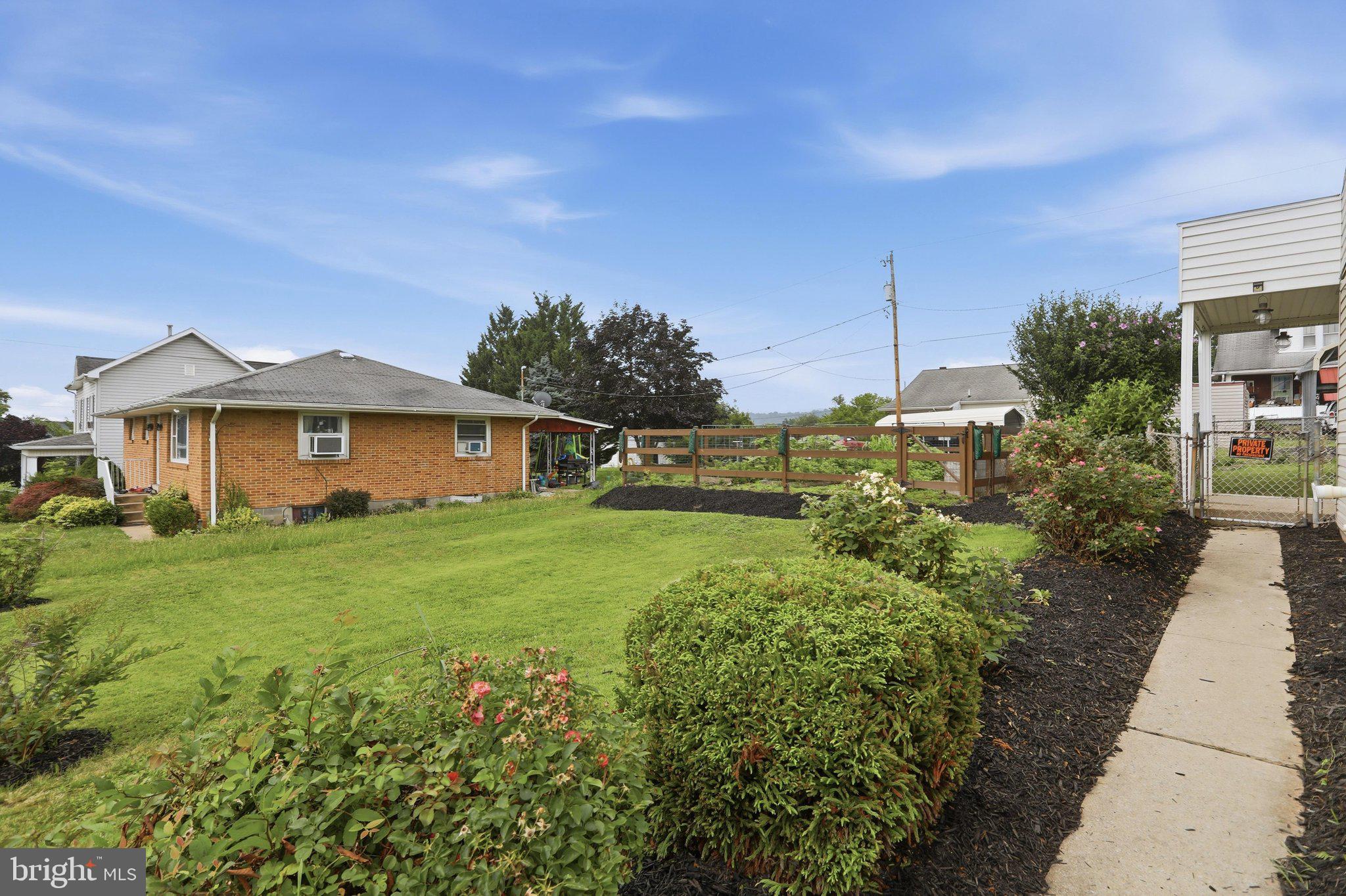 MAPLESIDE - Residential