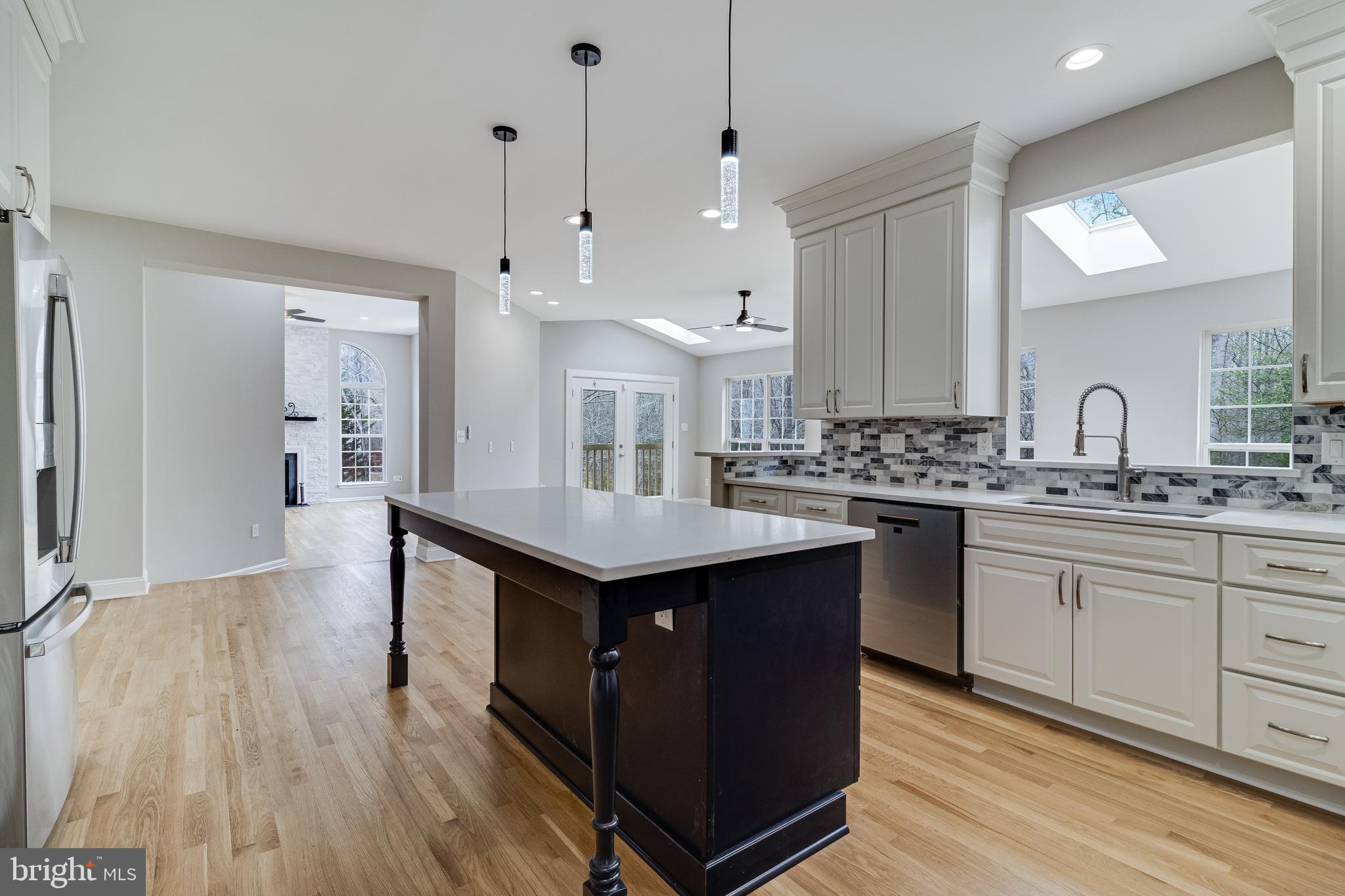 LONGMEADE - Residential