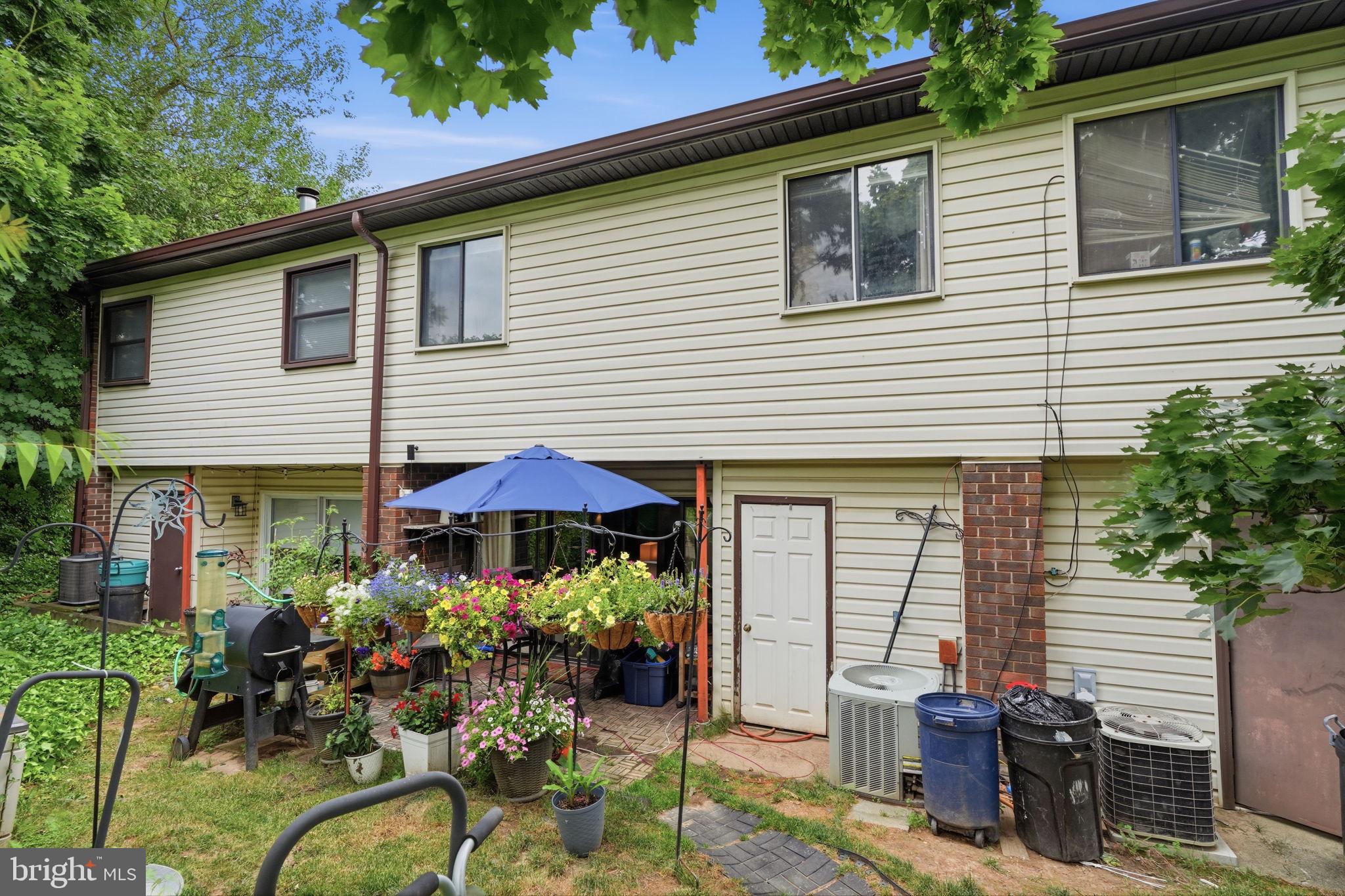 STONY BROOK - Residential