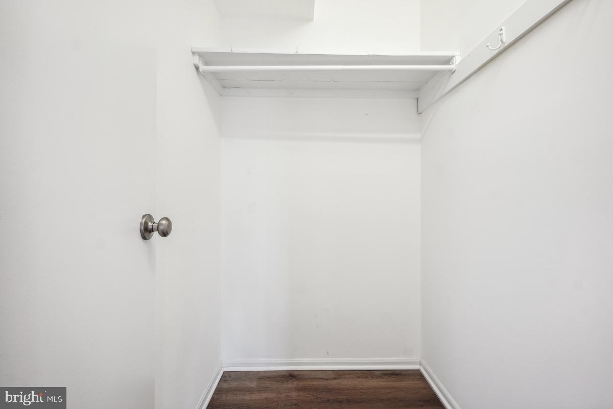 MONTEBELLO - Residential