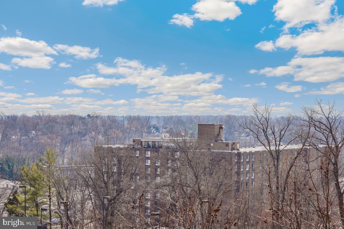 MONTEBELLO - Residential