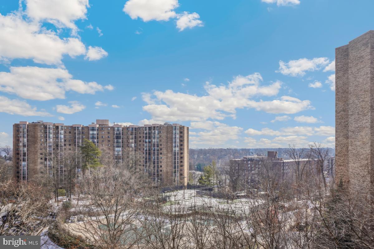 MONTEBELLO - Residential