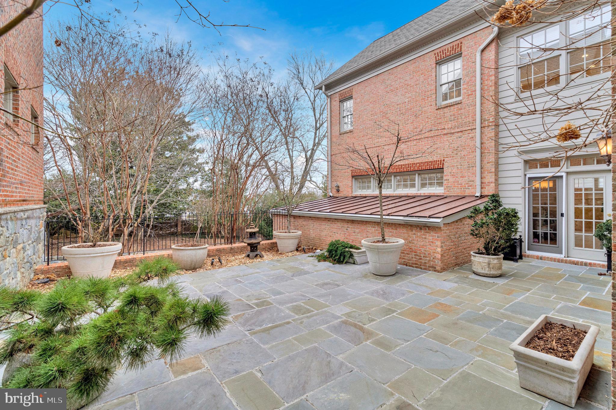 EVANS FARM - Residential