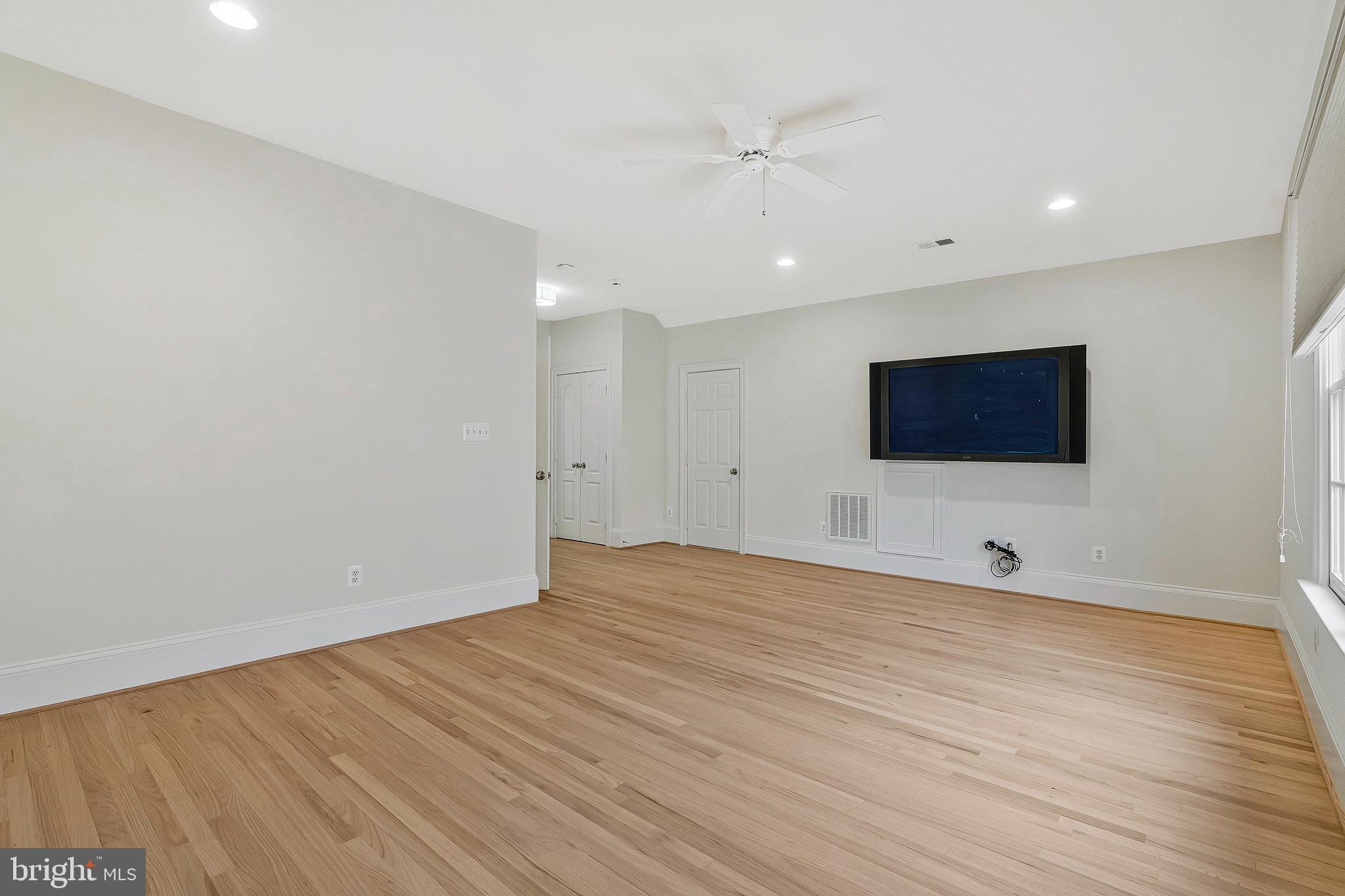 EVANS FARM - Residential