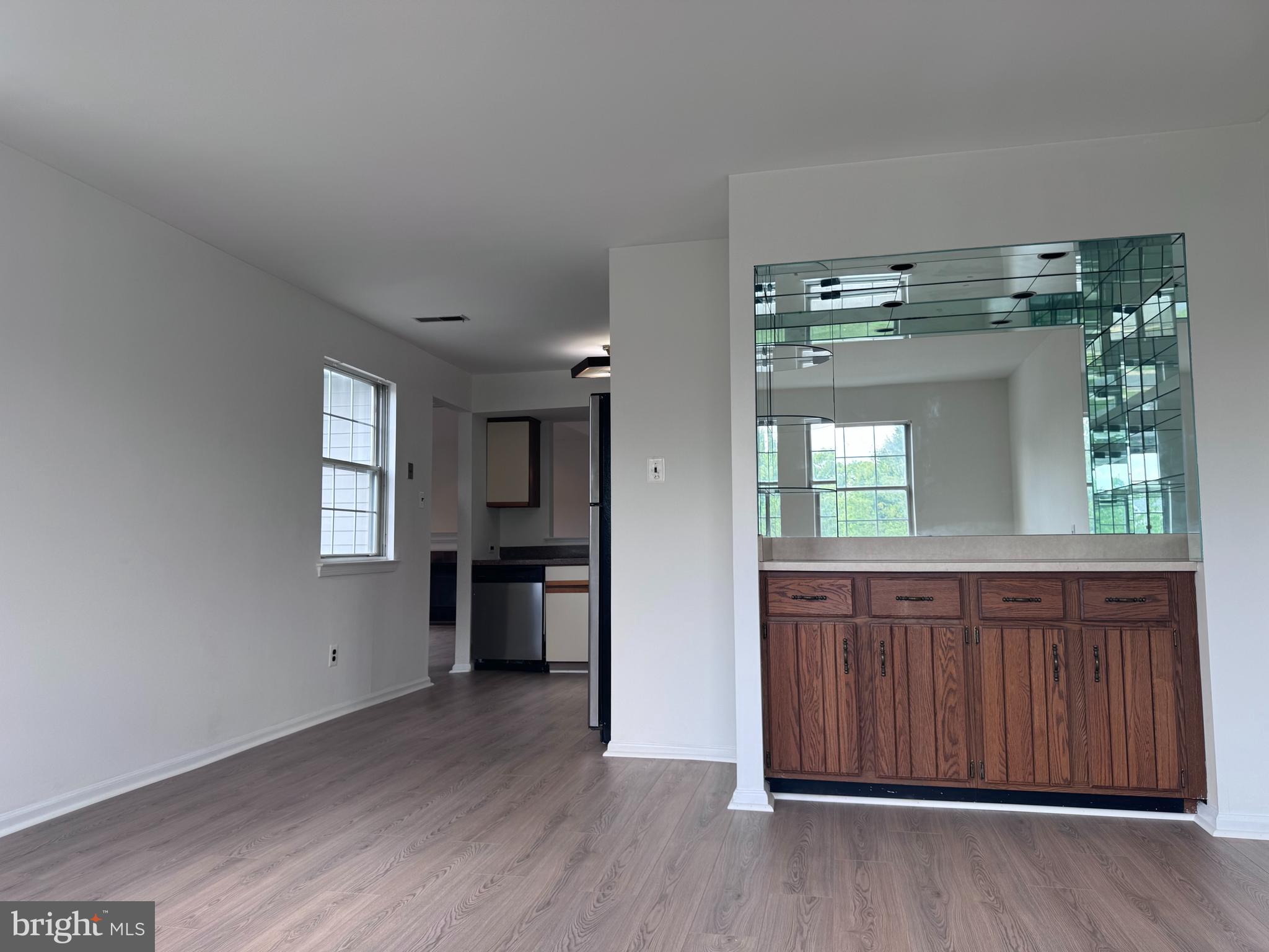 ROSE HOLLOW - Residential