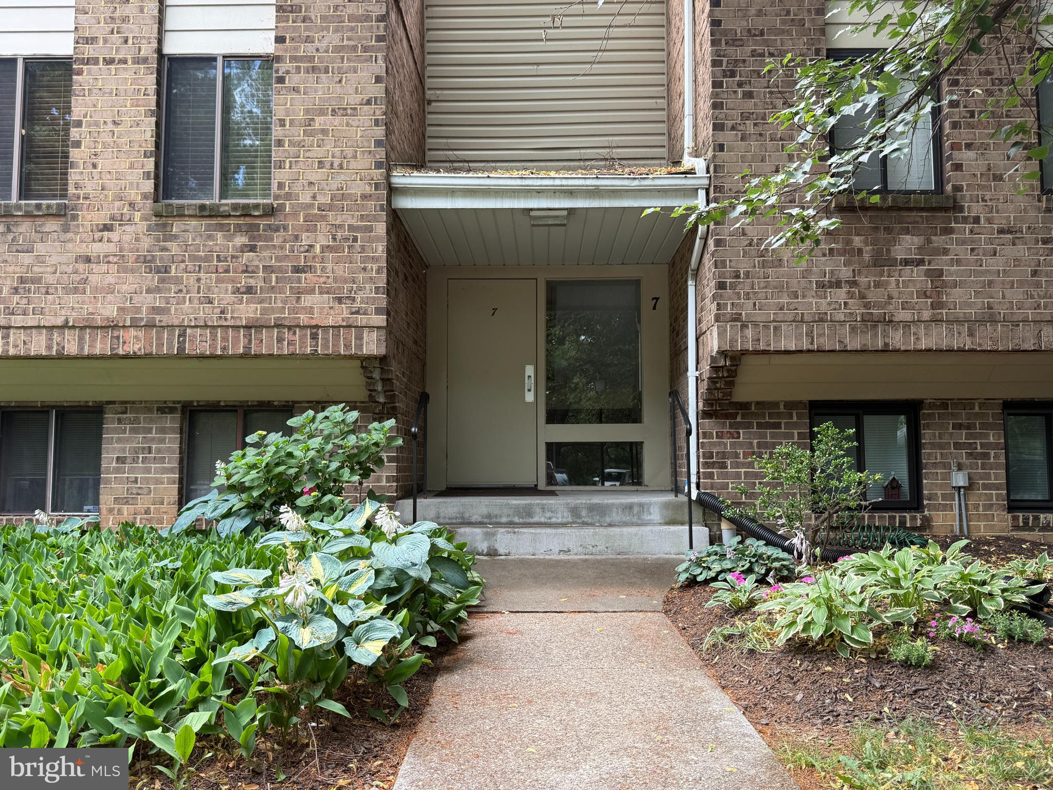 ROCKLAND RUN - Residential