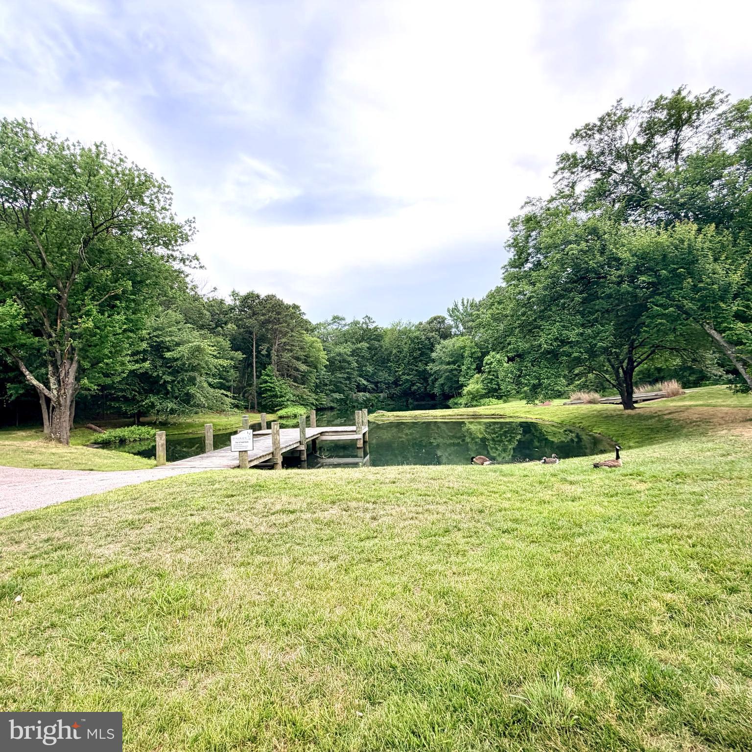 PONDVIEW - Residential