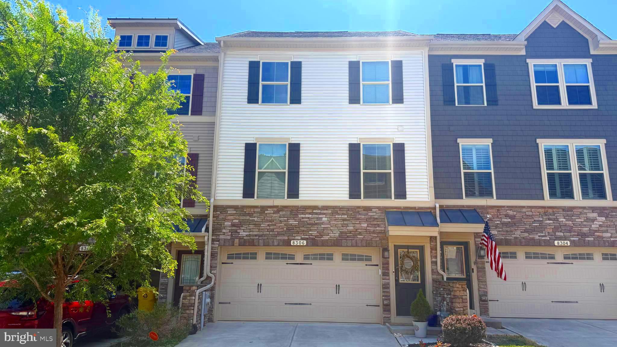 PONDVIEW - Residential