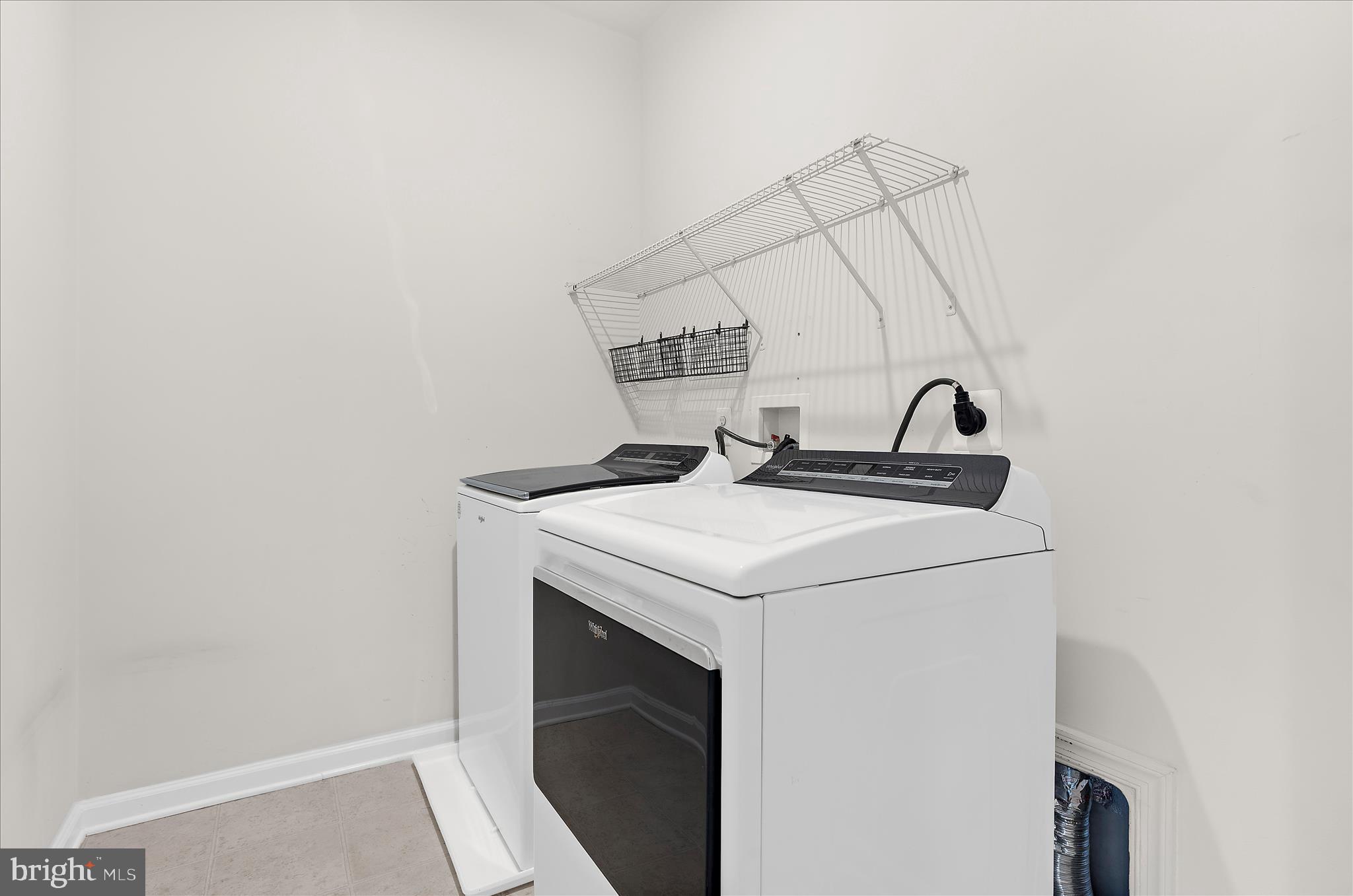 PONDVIEW - Residential