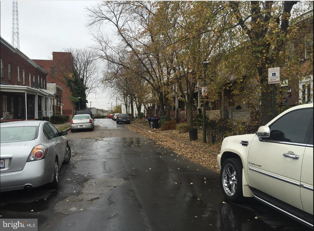 EAST BALTIMORE MIDWAY - Residential