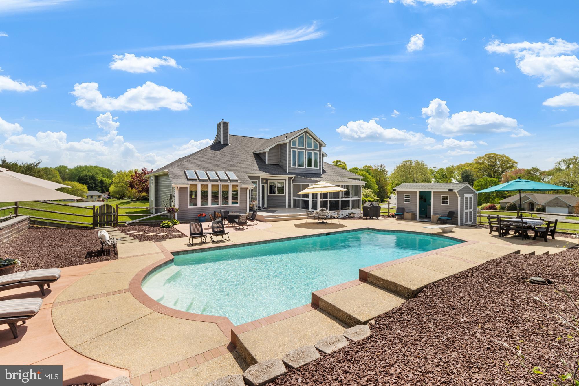 FAIRWAY - Residential