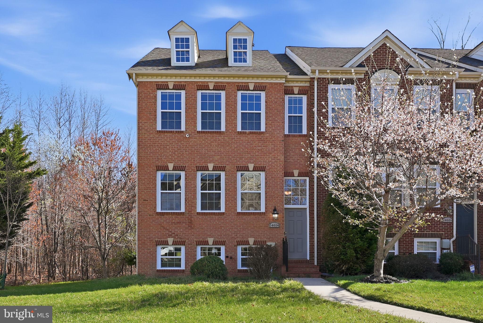 OAK CREEK CLUB - Residential
