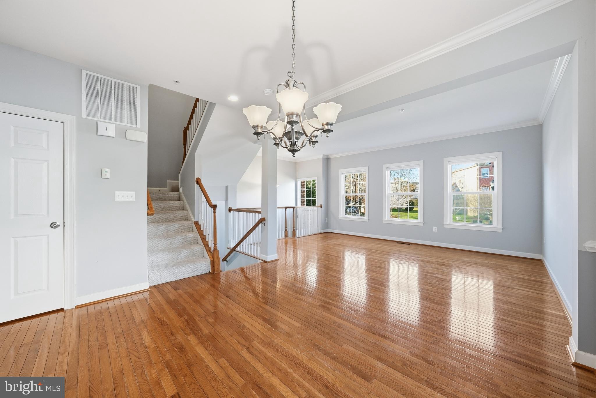 OAK CREEK CLUB - Residential