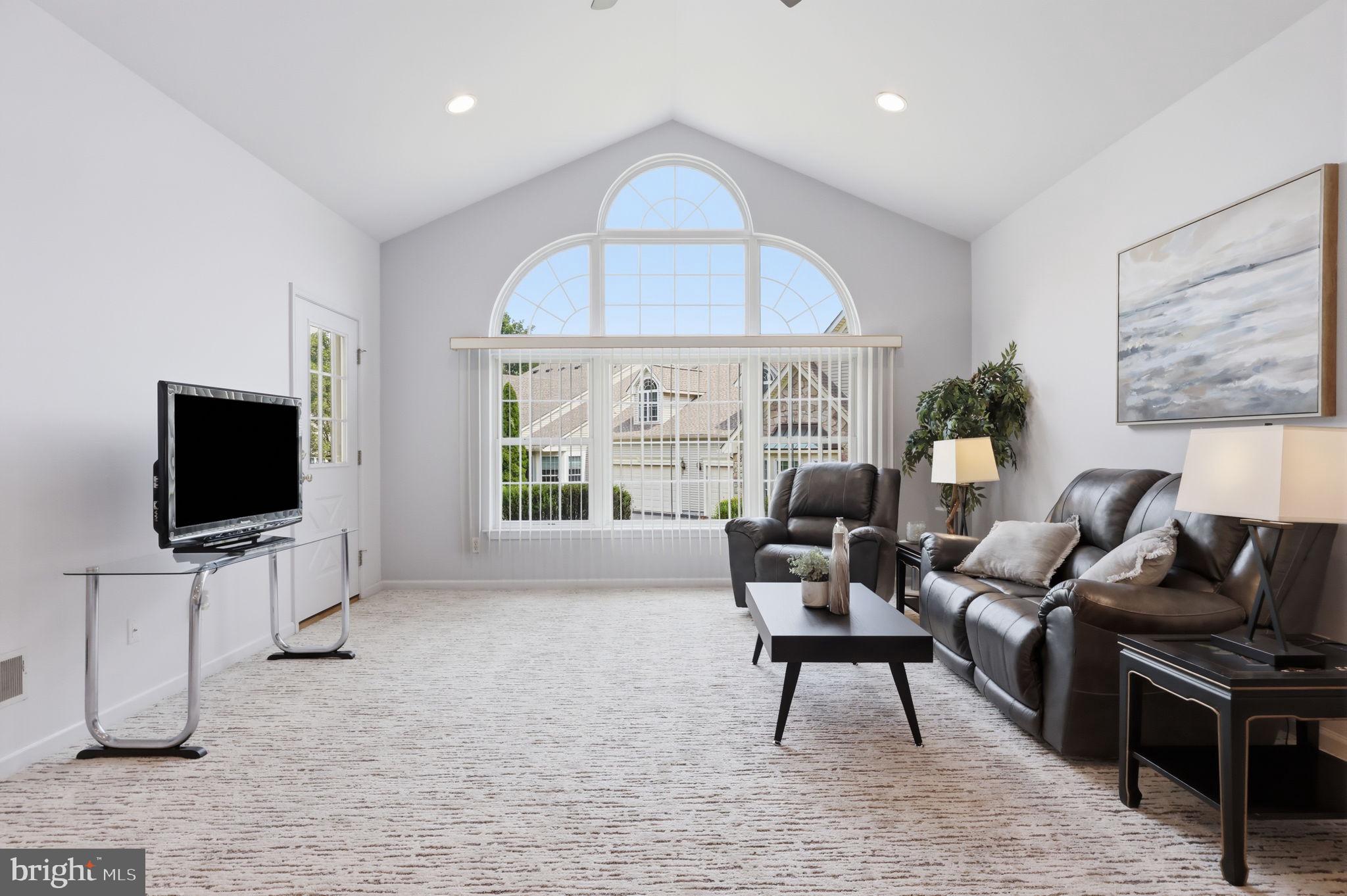 FLOWERS MILL - Residential