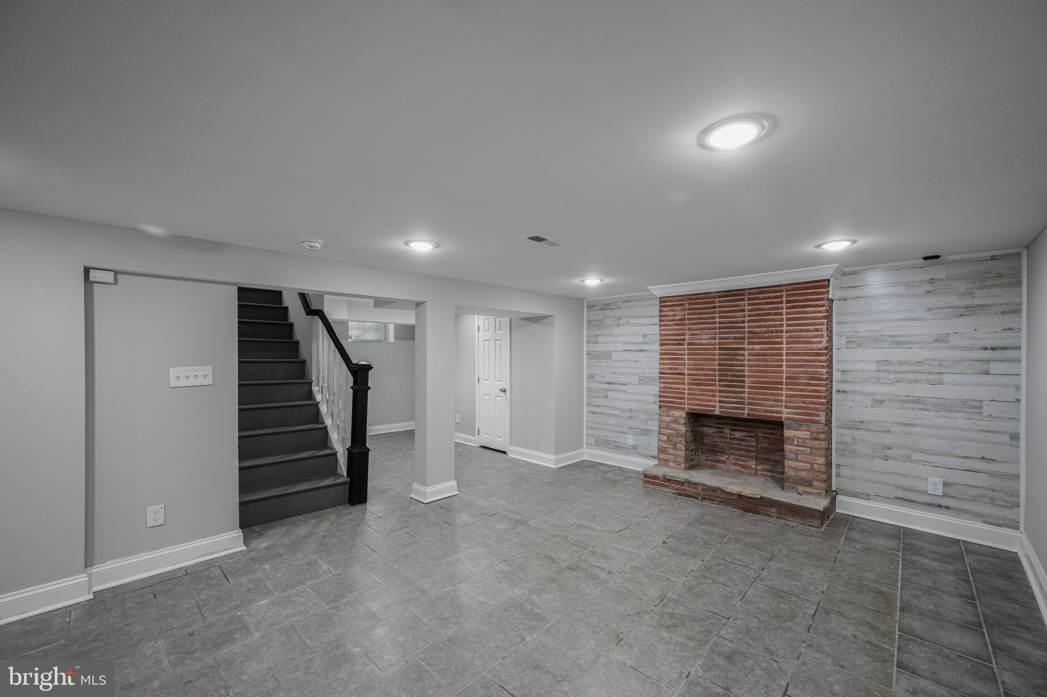 WESTFIELD - Residential