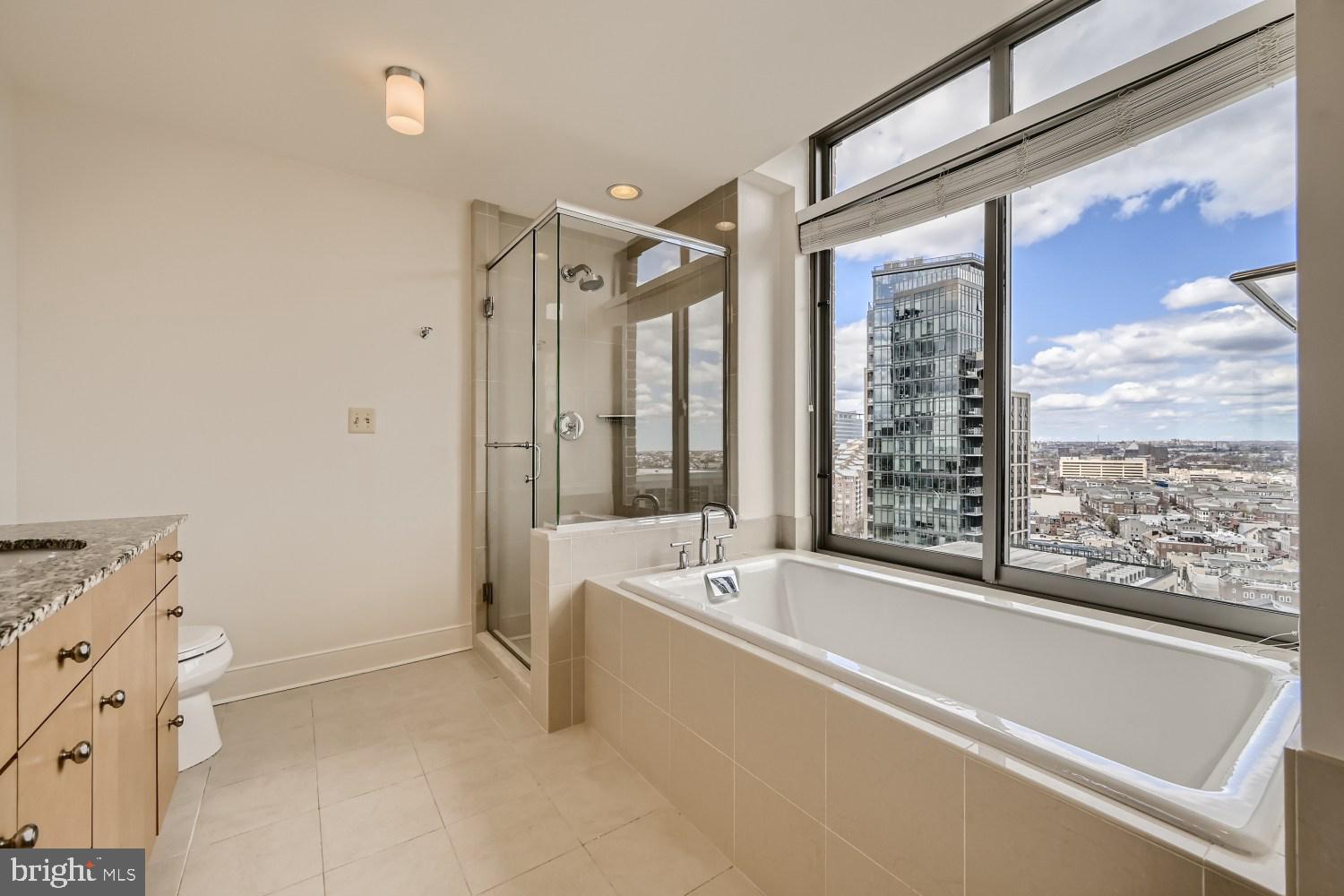 HARBOR EAST - Residential
