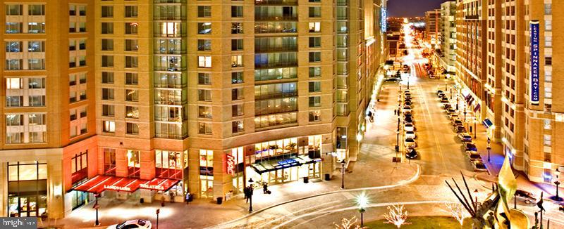 HARBOR EAST - Residential