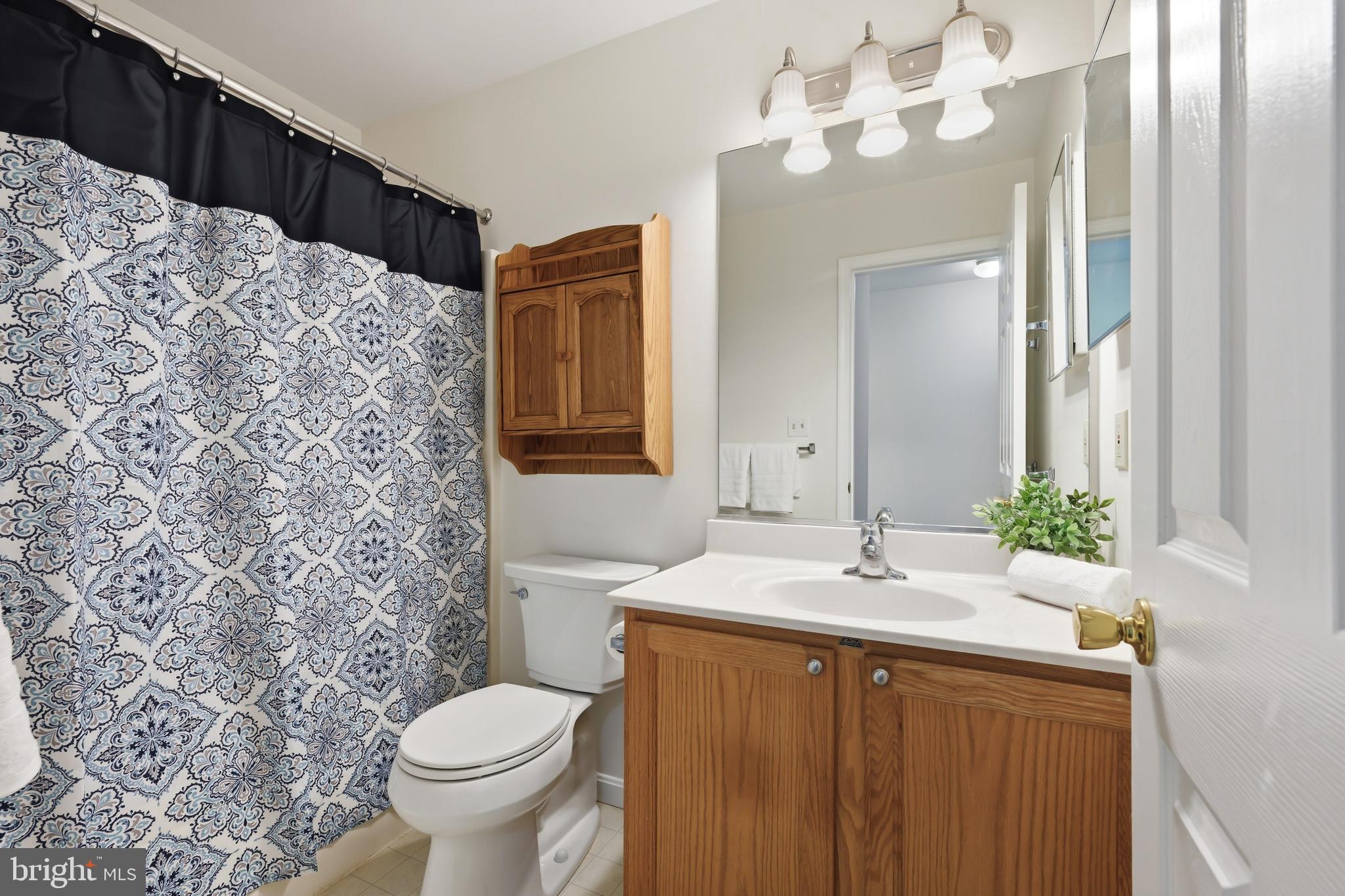 BRIDGEPOINTE - Residential