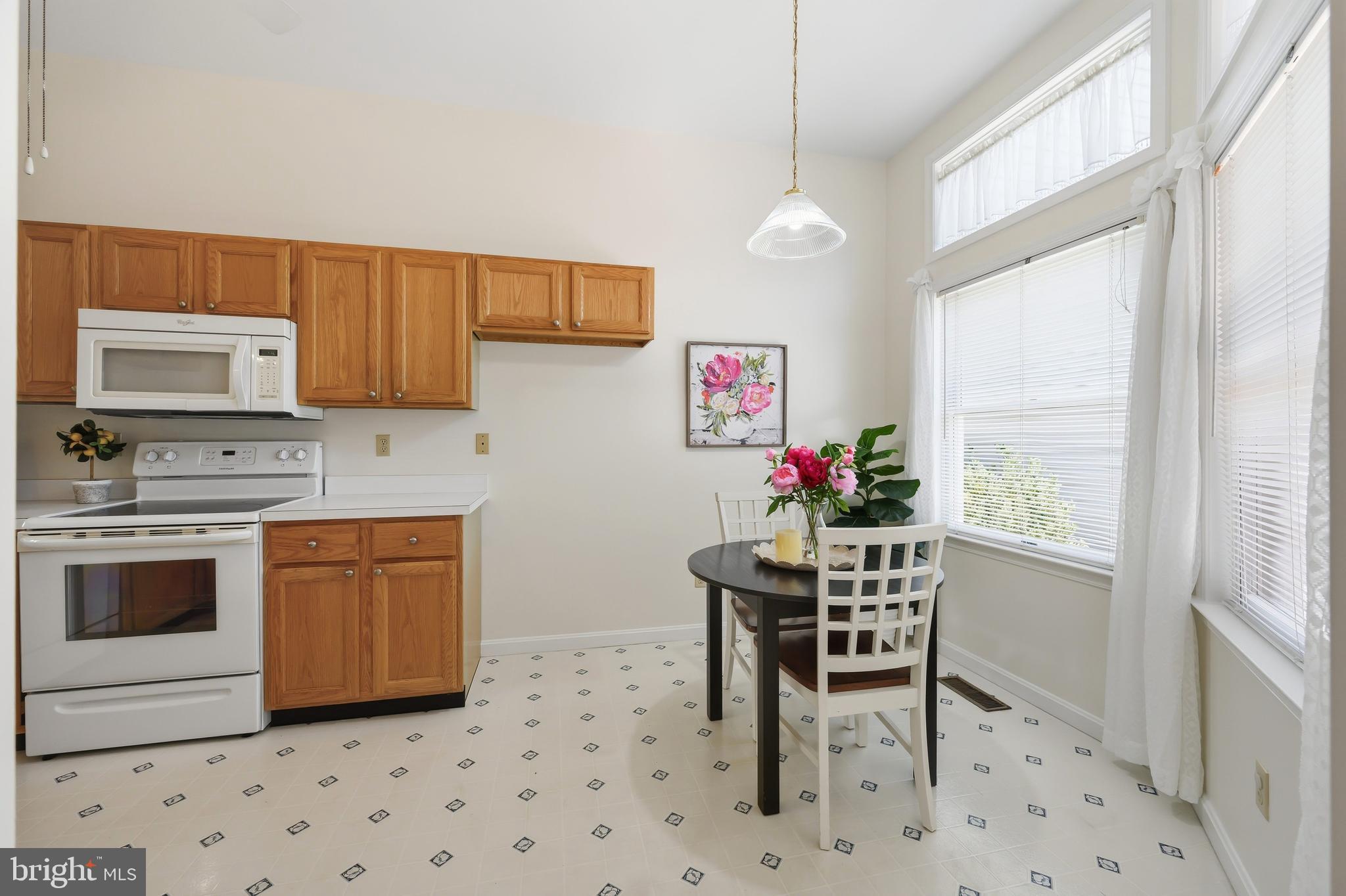 BRIDGEPOINTE - Residential