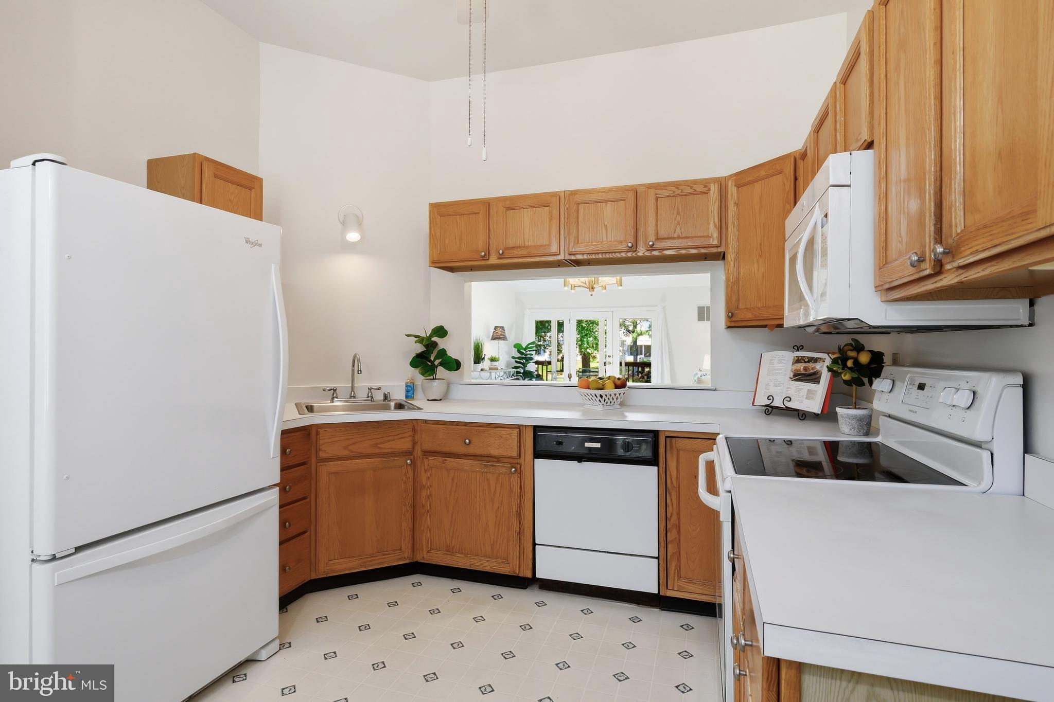 BRIDGEPOINTE - Residential