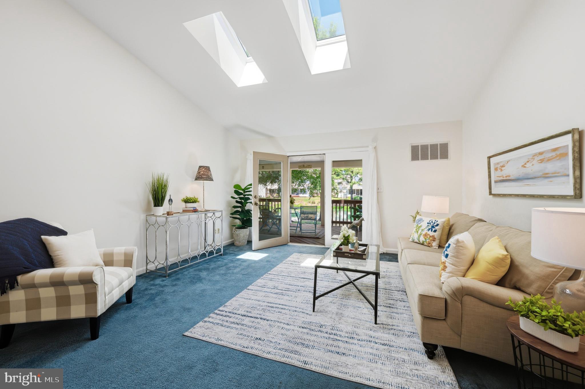 BRIDGEPOINTE - Residential