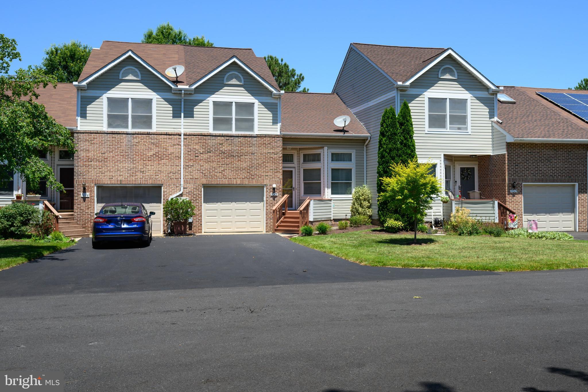 BRIDGEPOINTE - Residential