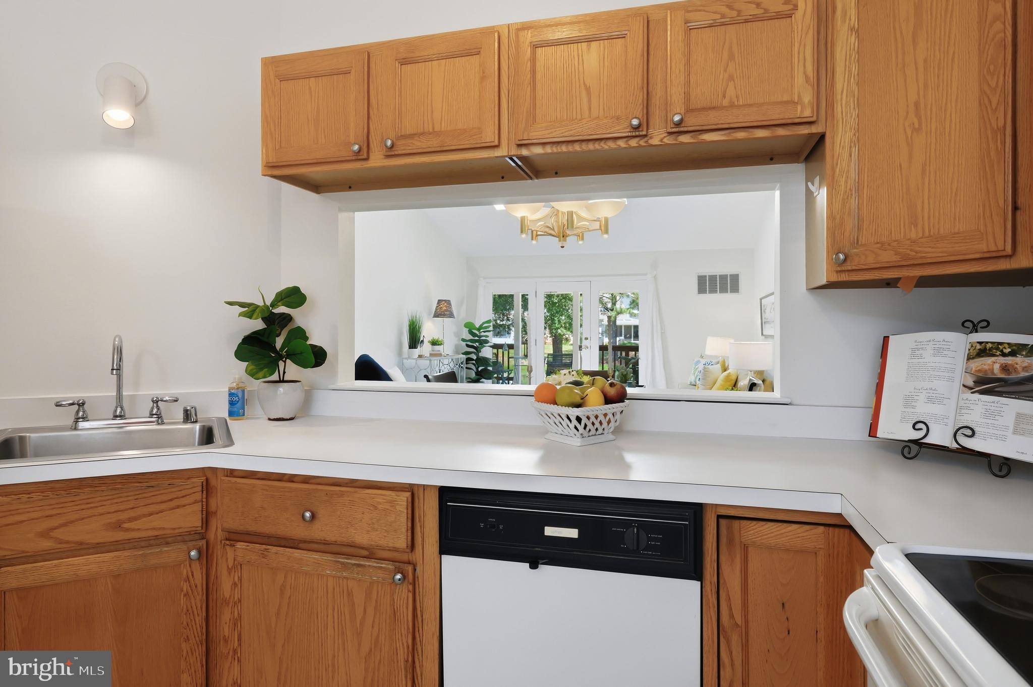 BRIDGEPOINTE - Residential