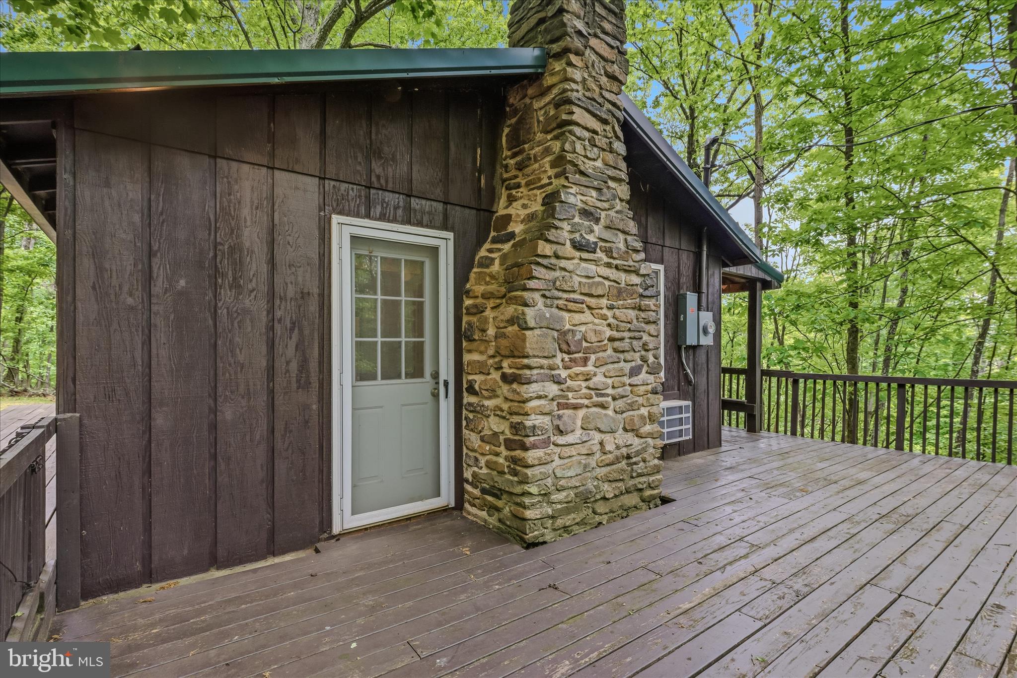 SPRUCE PINE HOLLOW - Residential