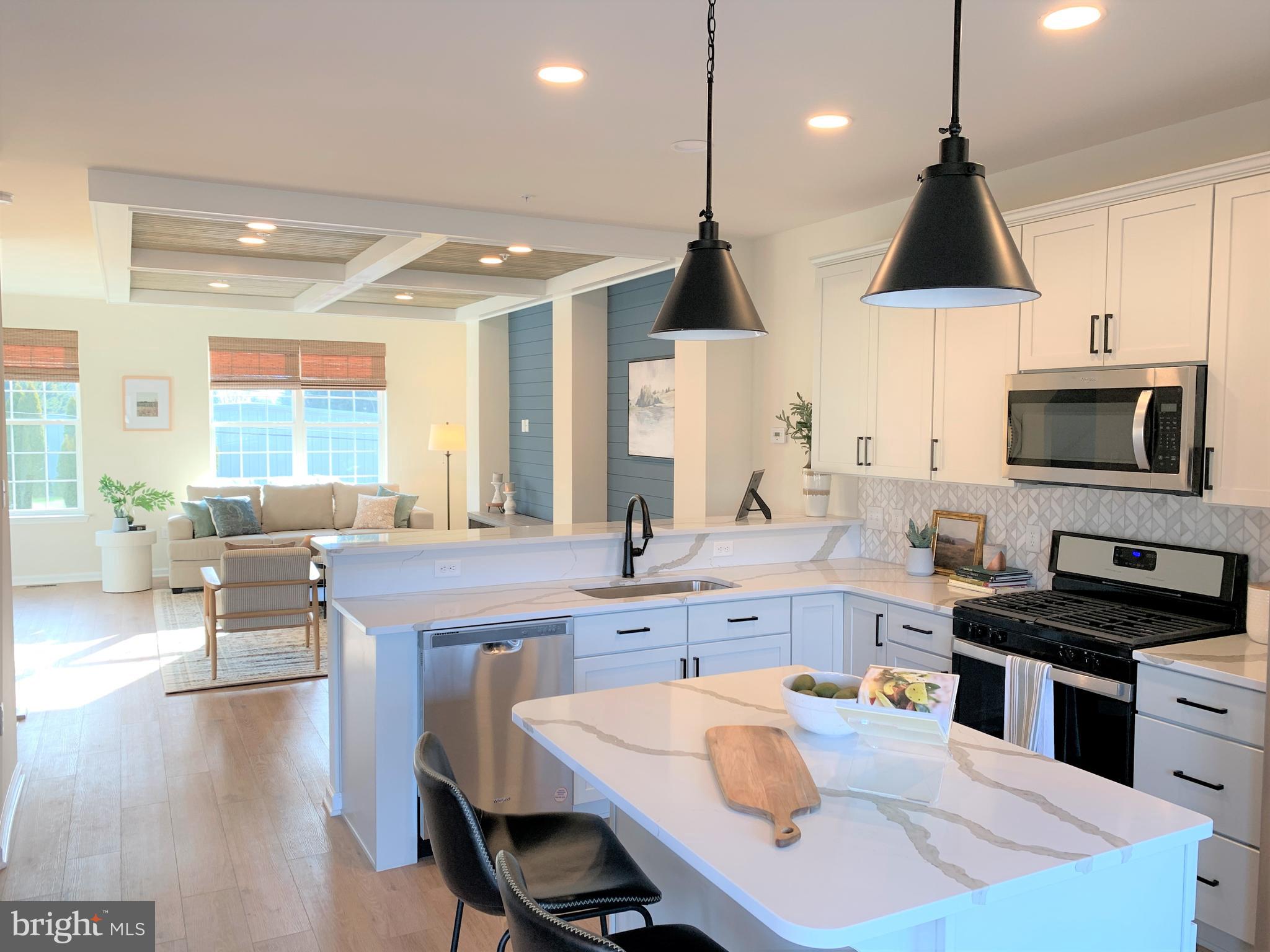 KENNETT POINTE - Residential