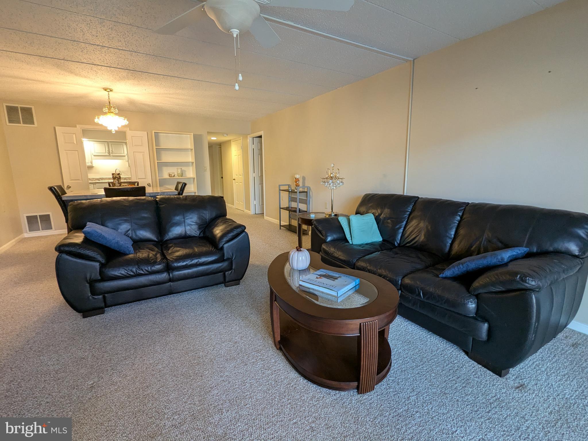 CANAL WOODS III - Residential