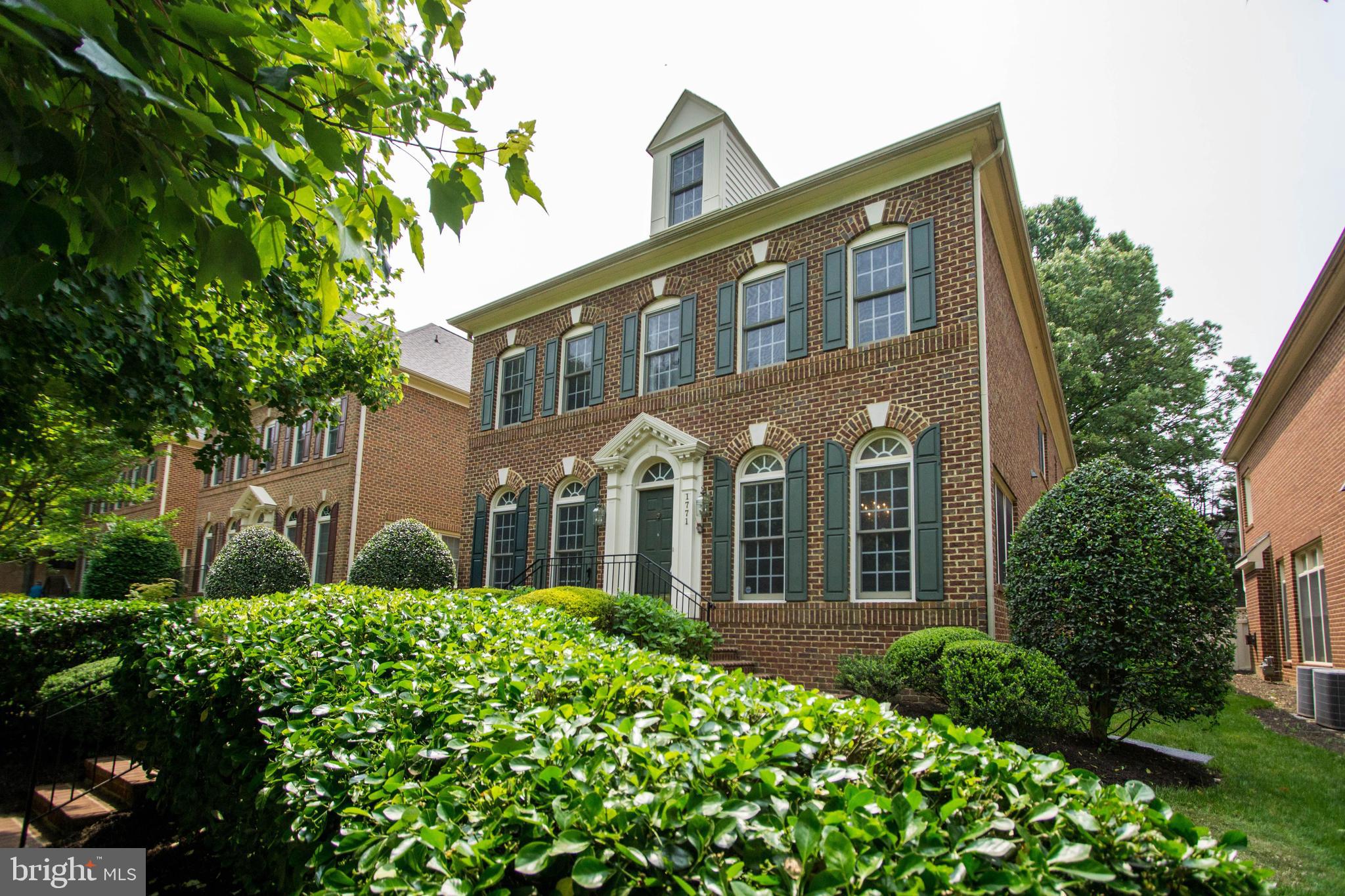 HUNTING RIDGE - Residential