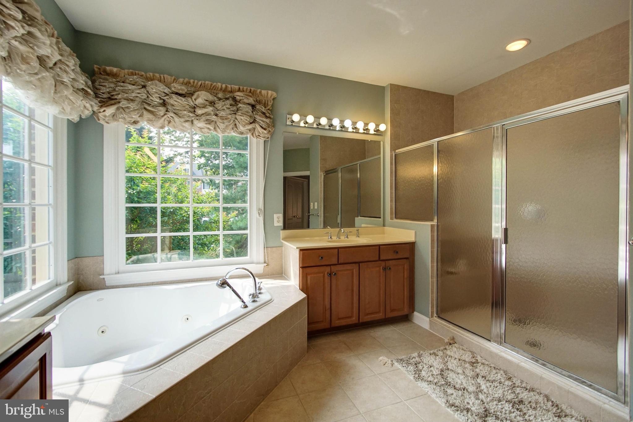 HUNTING RIDGE - Residential