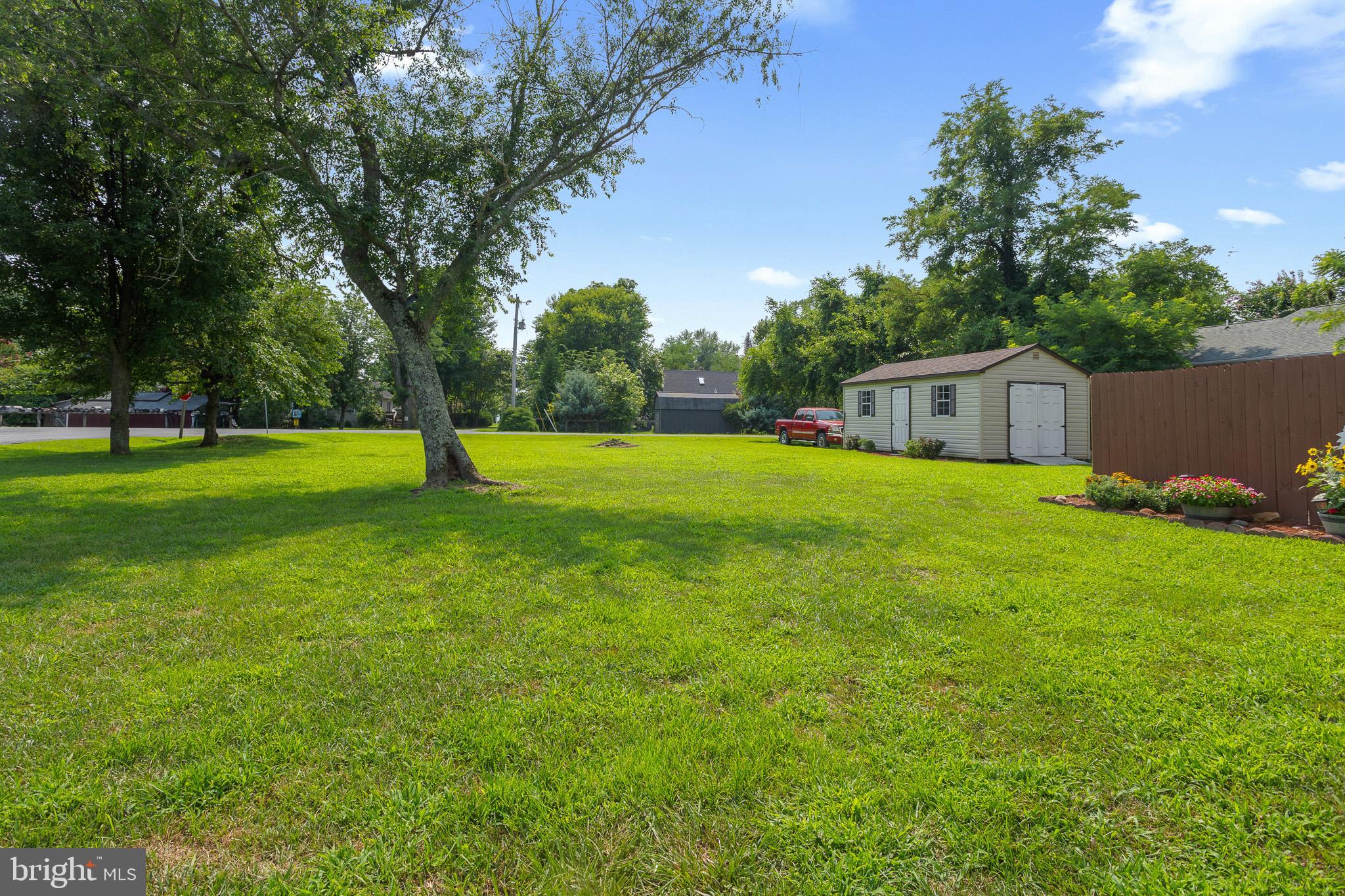 LANEDON - Residential