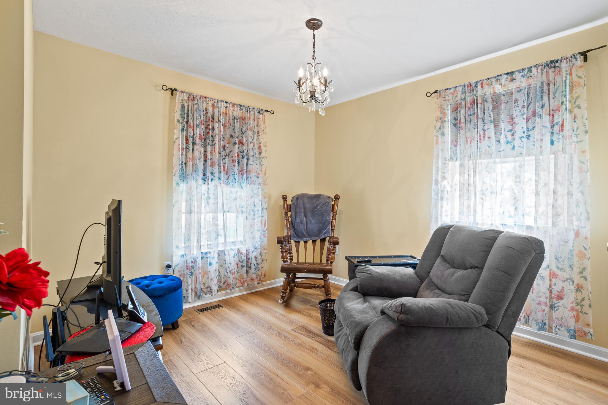 LANEDON - Residential