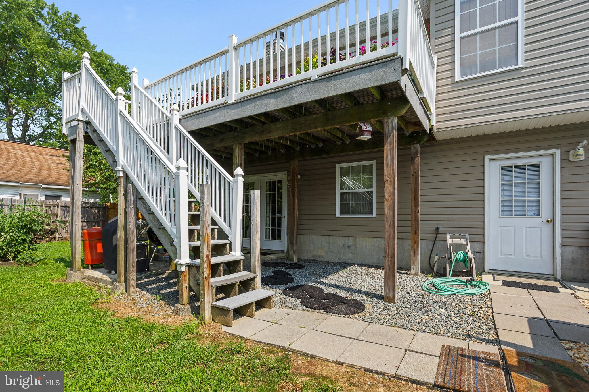LANEDON - Residential
