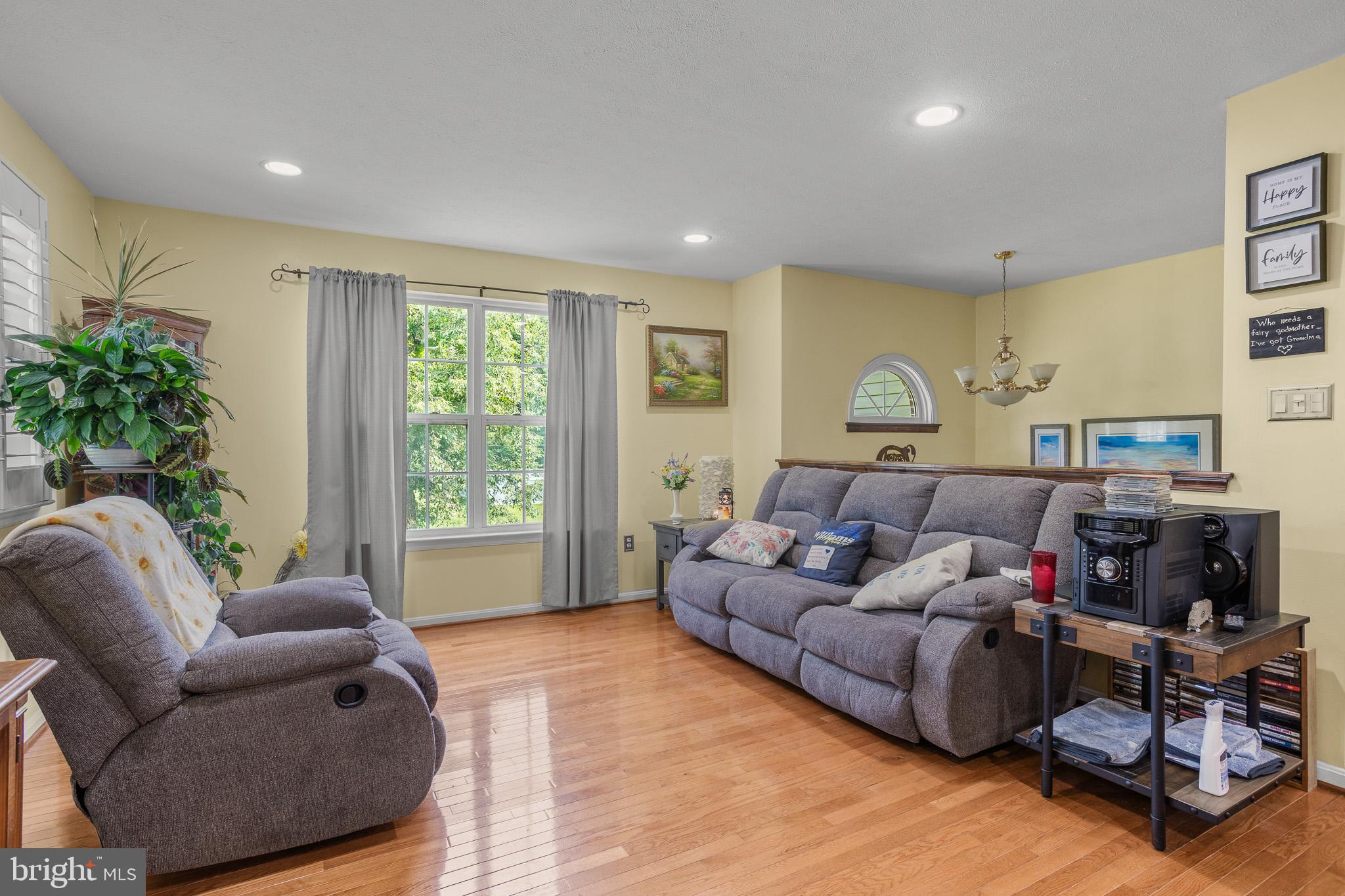 LANEDON - Residential