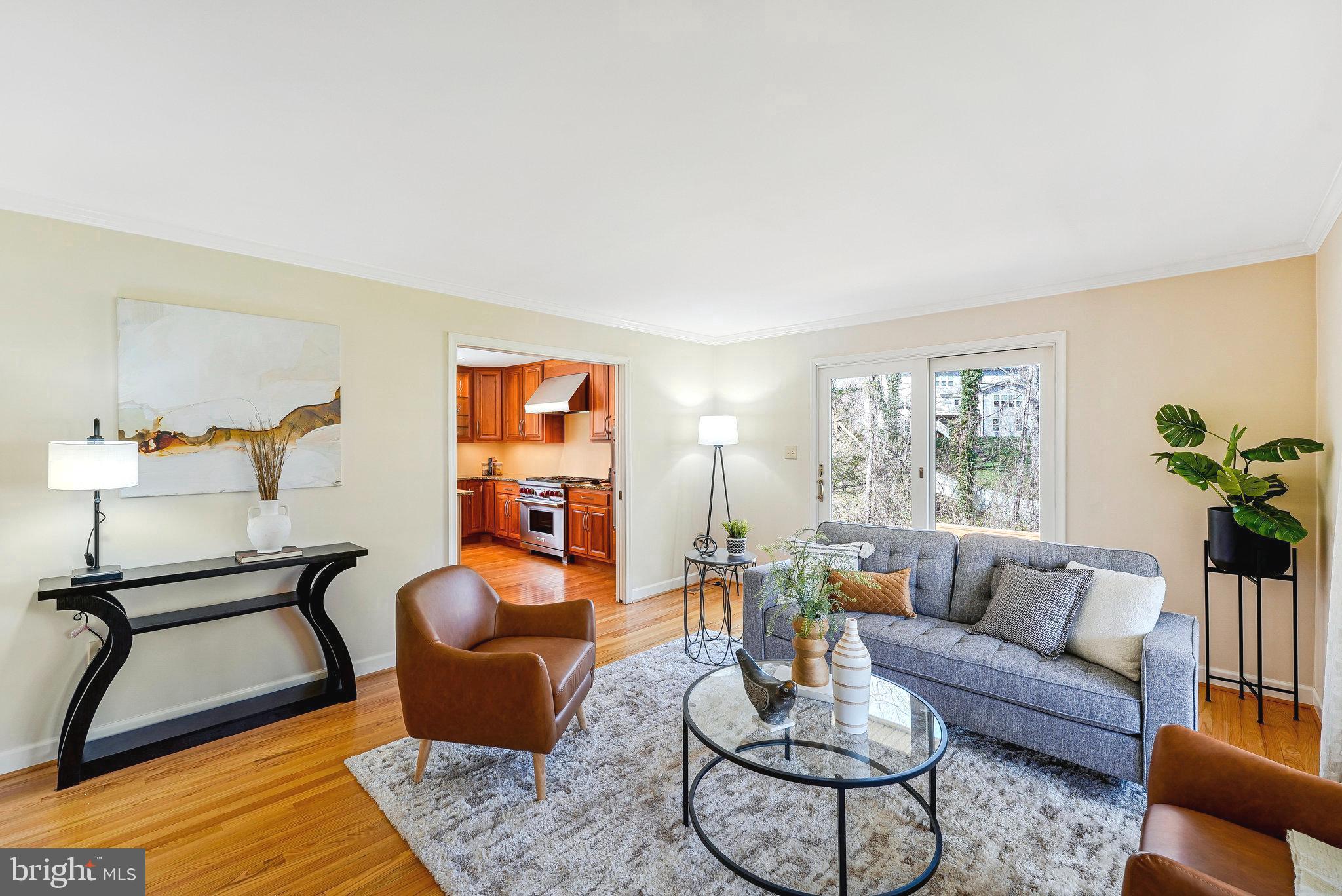 OAKTON GLEN - Residential