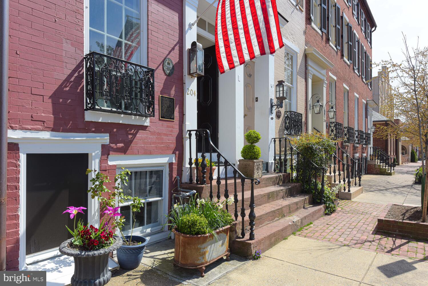 HISTORIC OLD TOWN - Residential