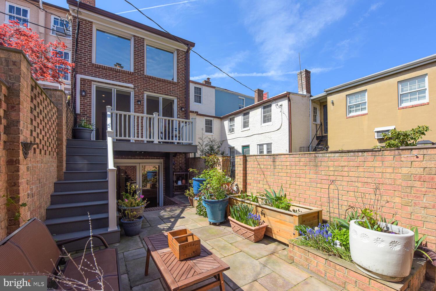 HISTORIC OLD TOWN - Residential